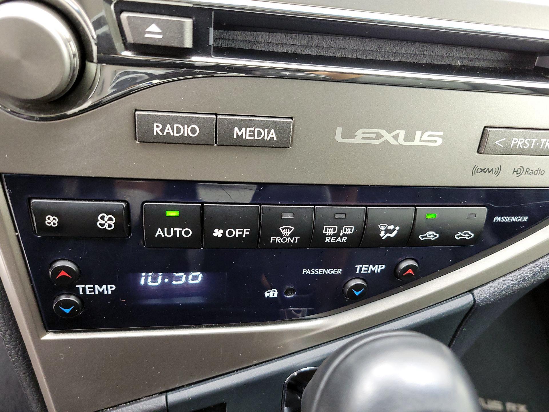 Thumbnail: 2015 Lexus RX - 17
