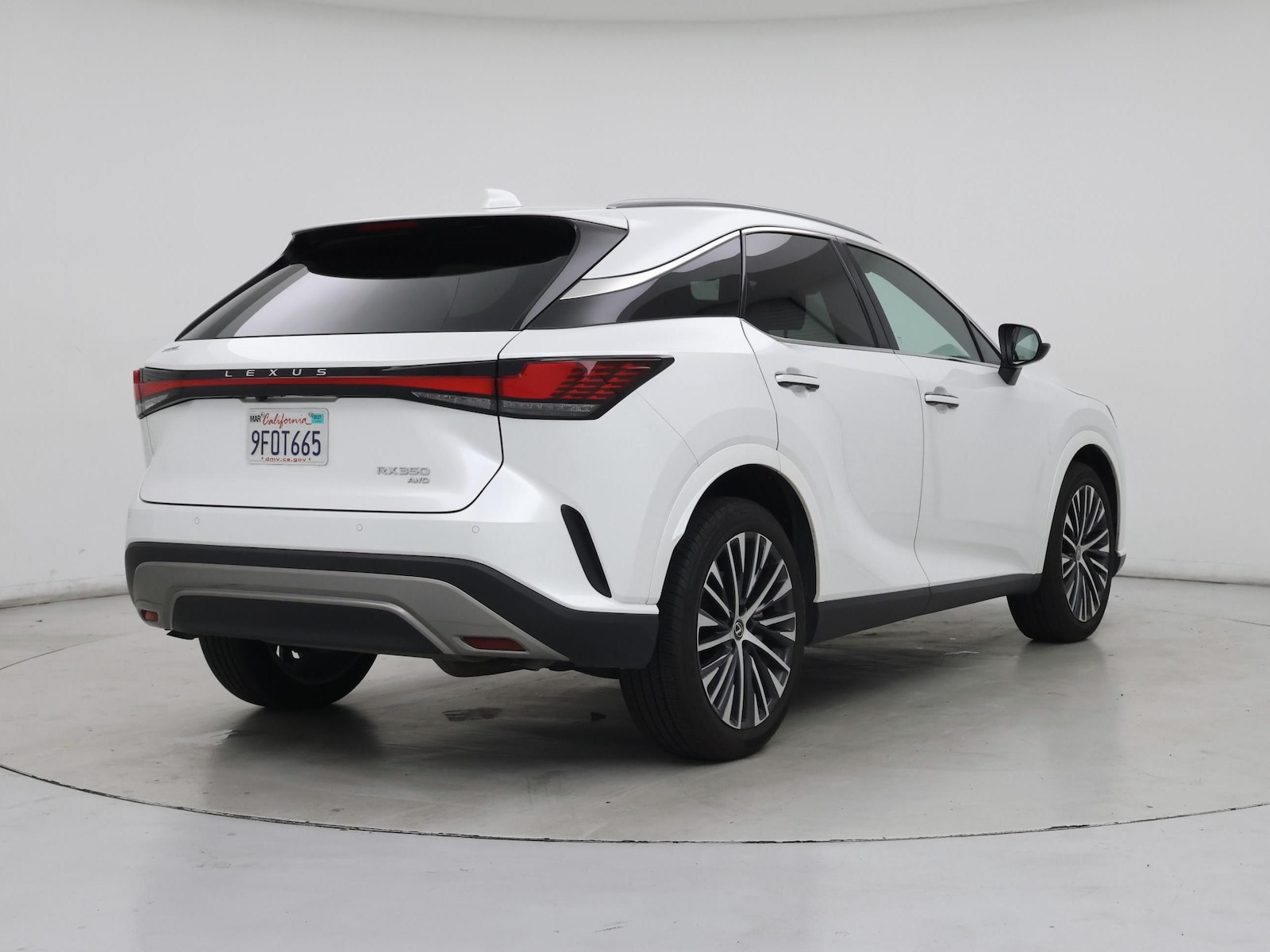 2023 Lexus RX 350 - Photo 9