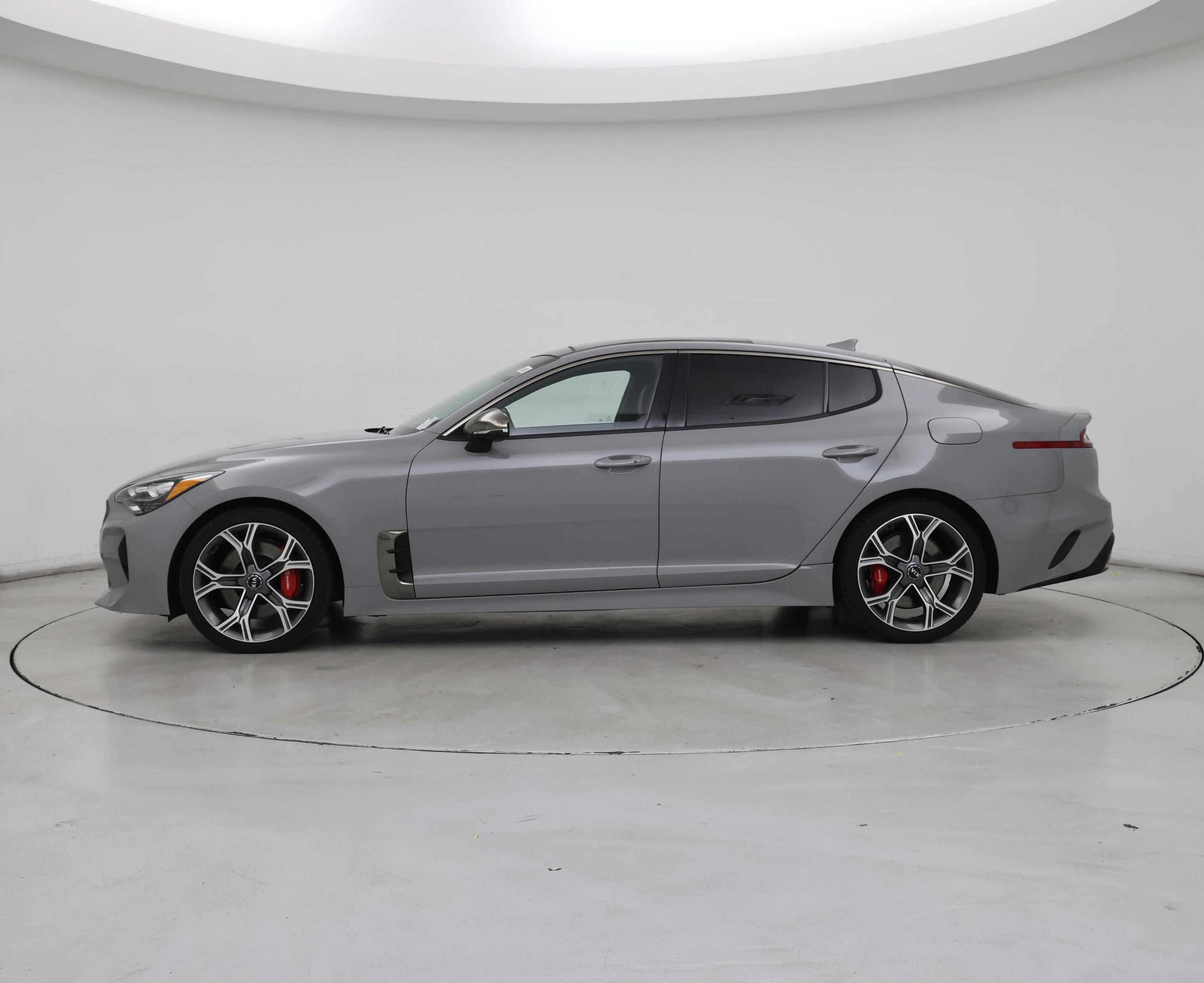 Thumbnail: 2021 Kia Stinger - 3