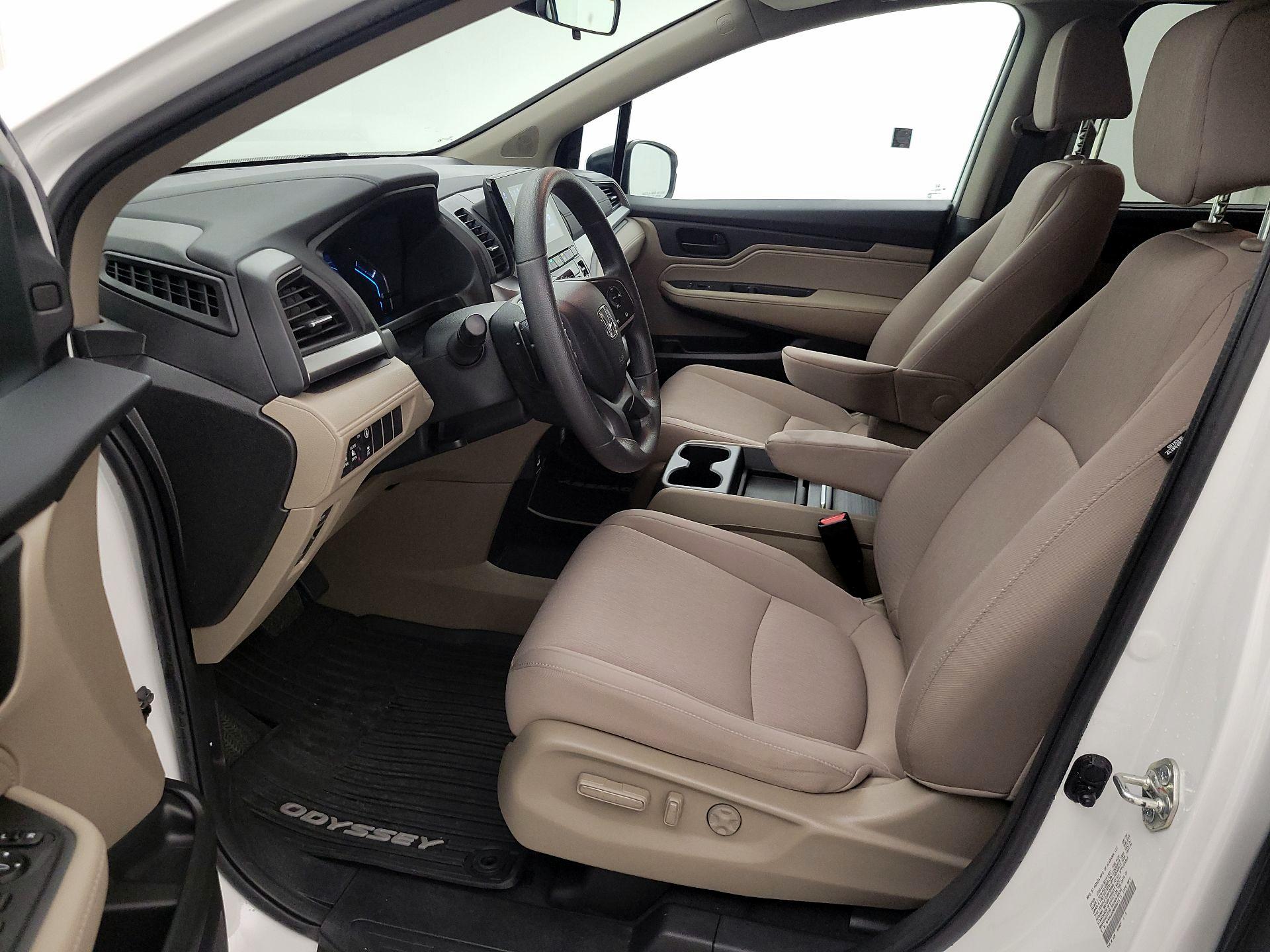 Thumbnail: 2021 Honda Odyssey - 11