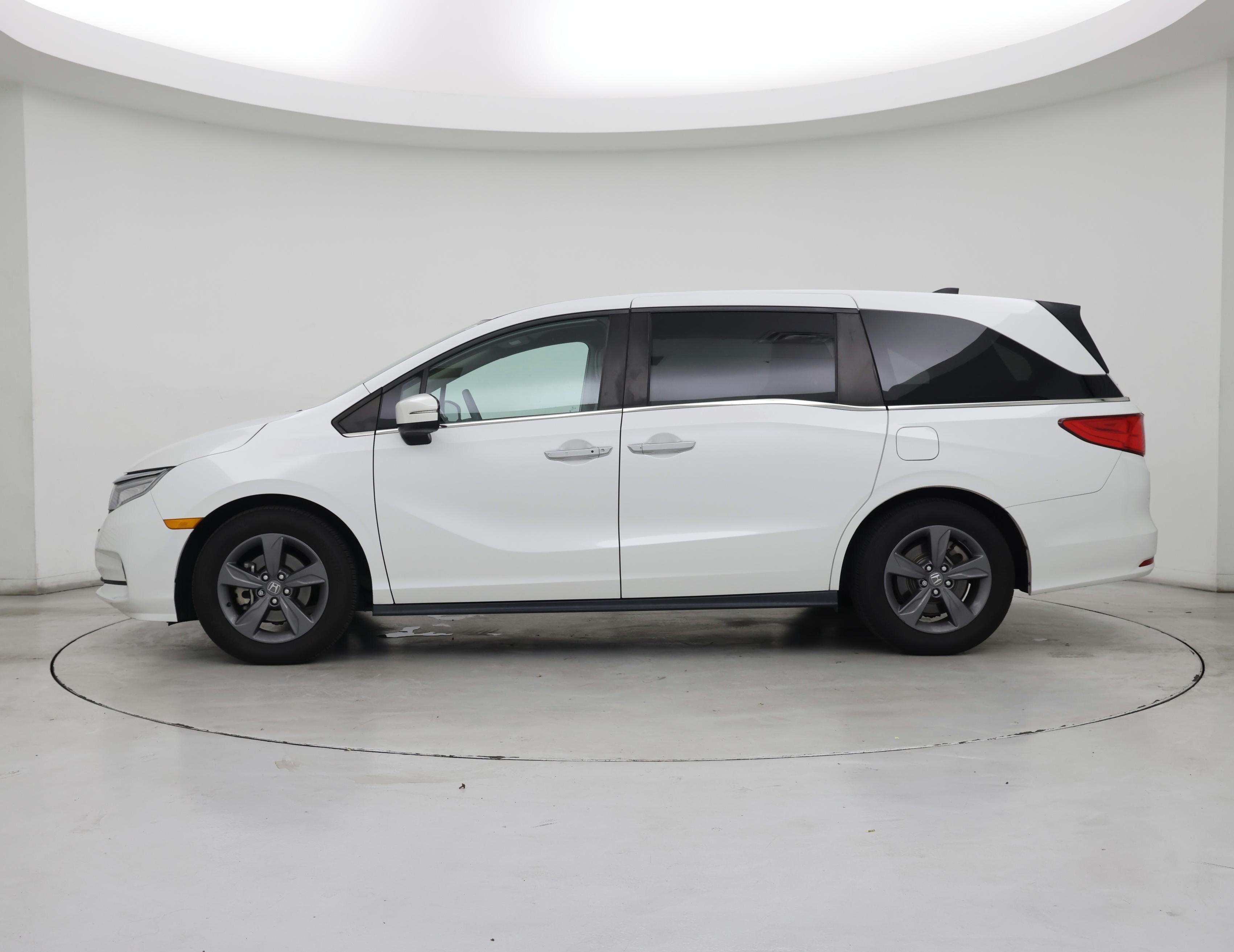 Thumbnail: 2021 Honda Odyssey - 3