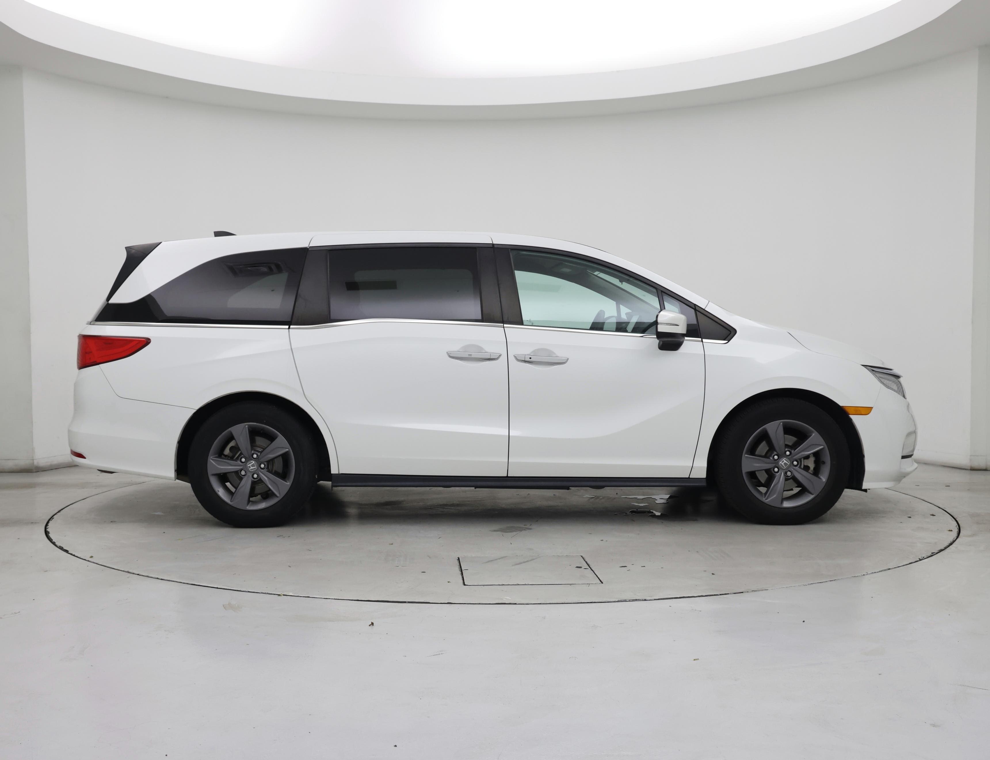 Thumbnail: 2021 Honda Odyssey - 7