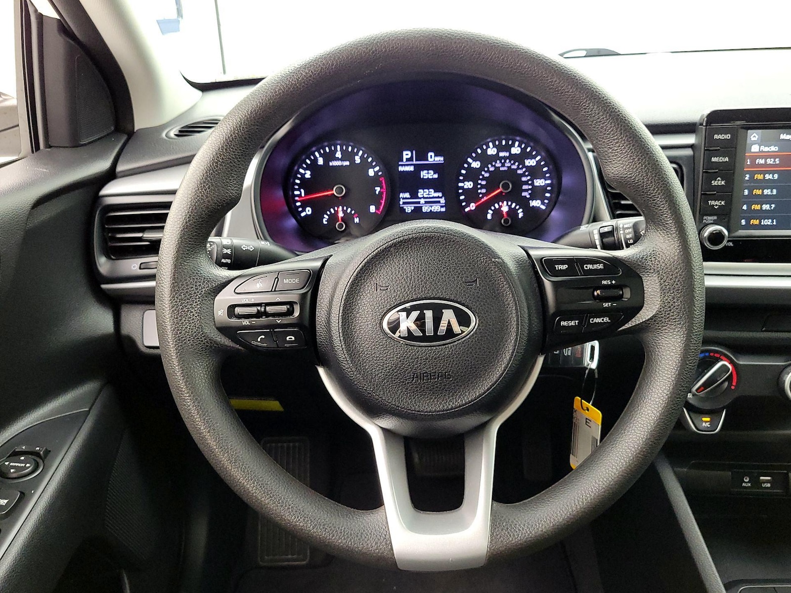 2020 Kia RIO S - Photo 11