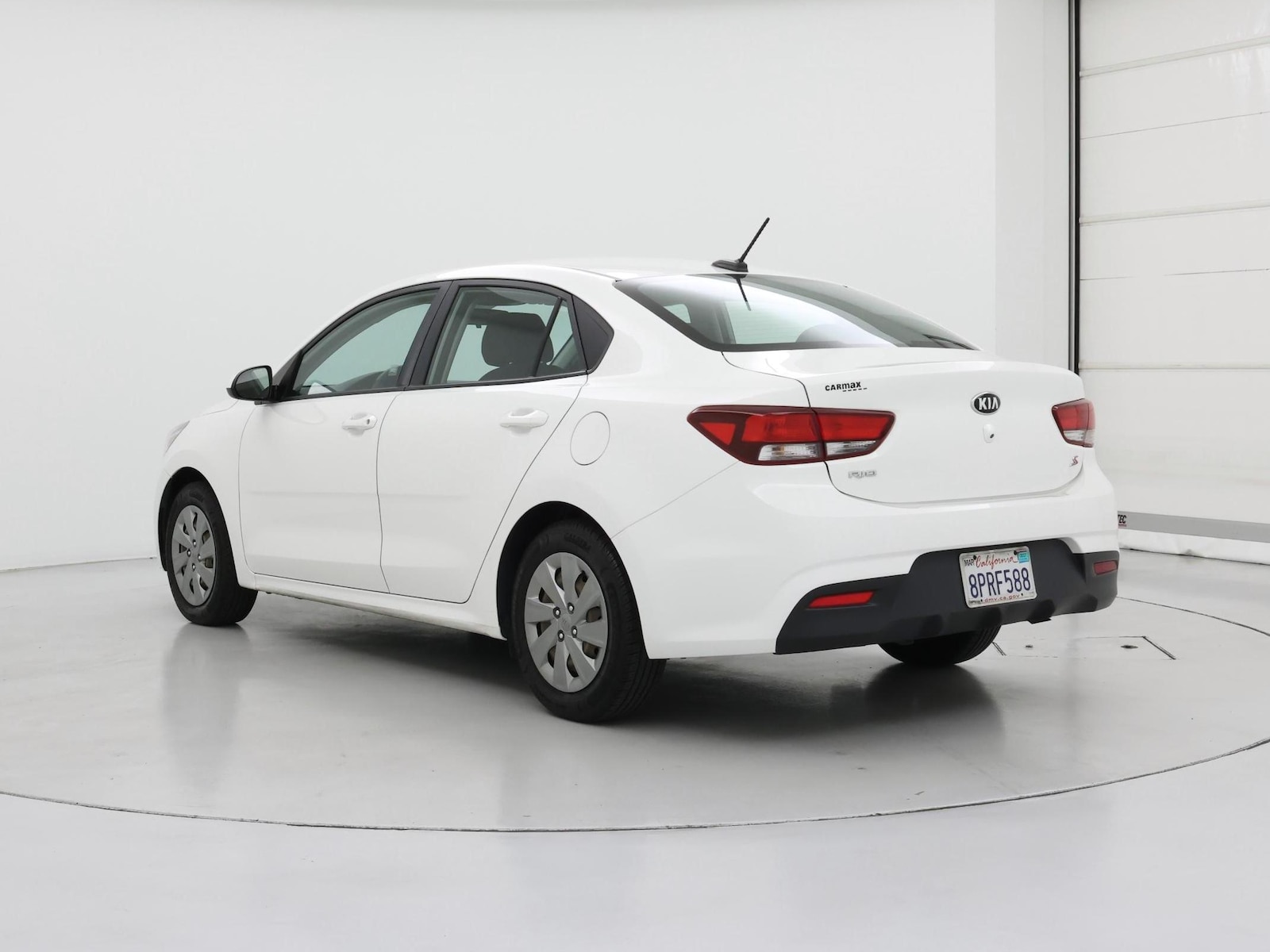 2020 Kia RIO S - Photo 3