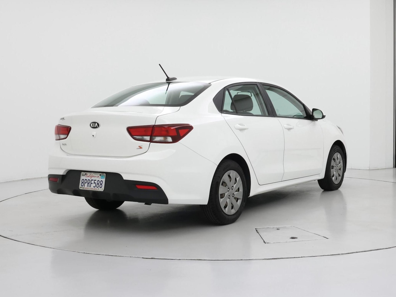 2020 Kia RIO S - Photo 9