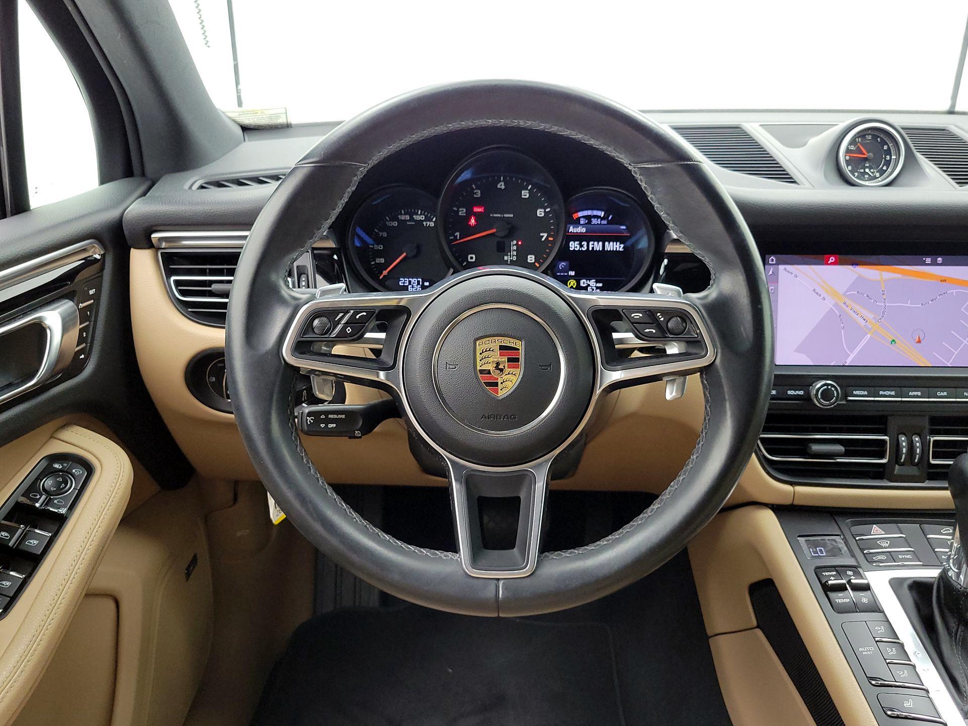 Thumbnail: 2019 Porsche Macan - 10