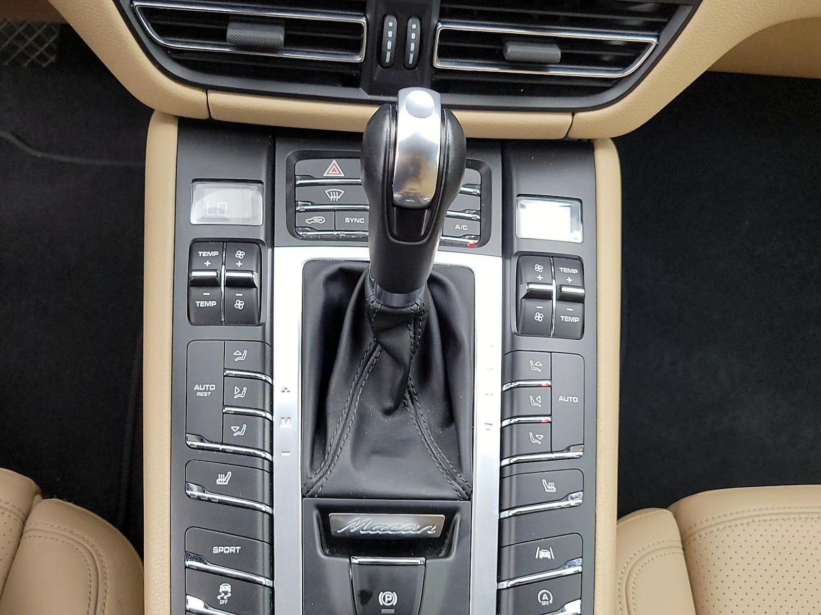 2019 Porsche Macan Base - Photo 19