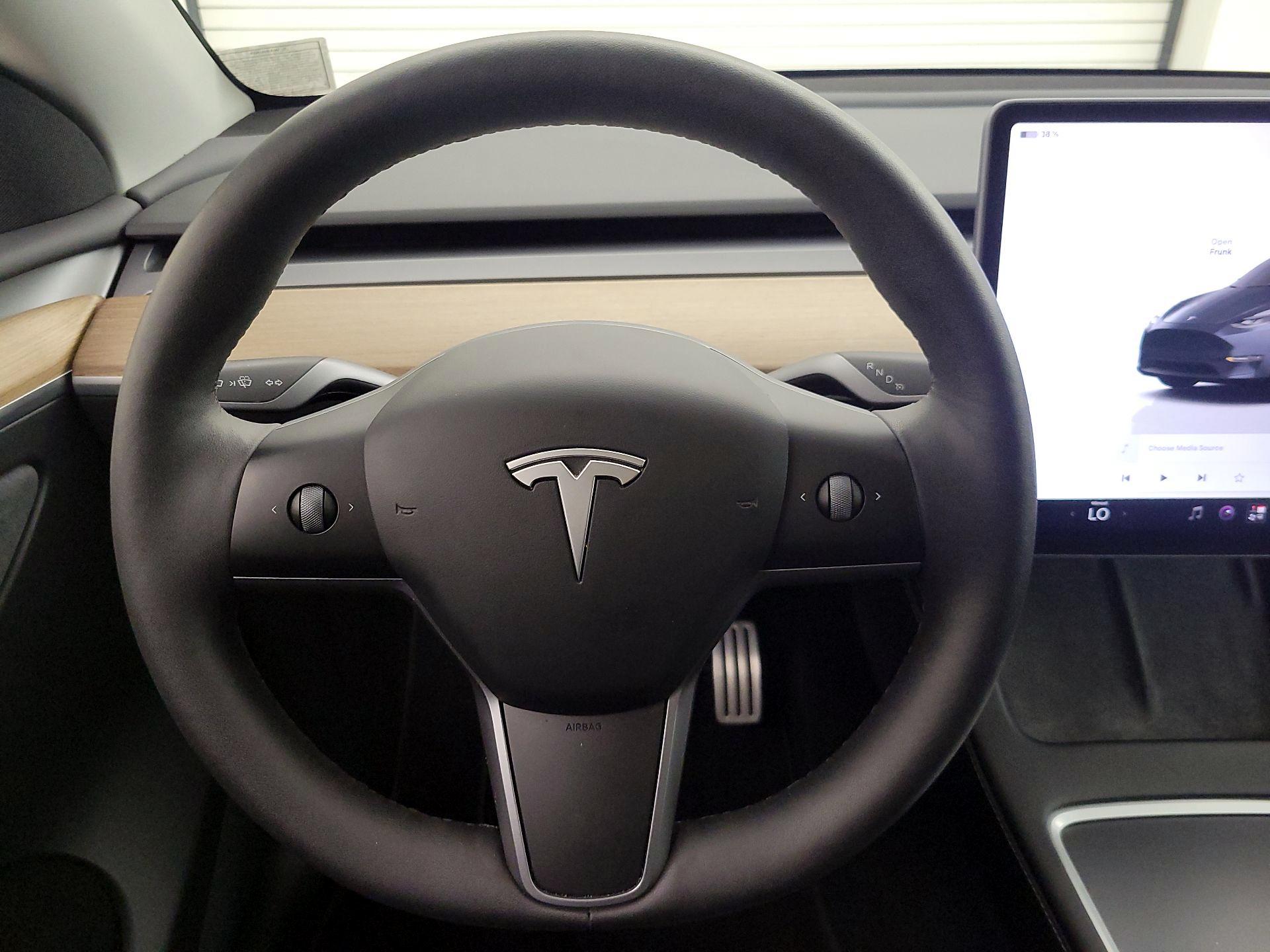 Thumbnail: 2023 Tesla Model Y - 10
