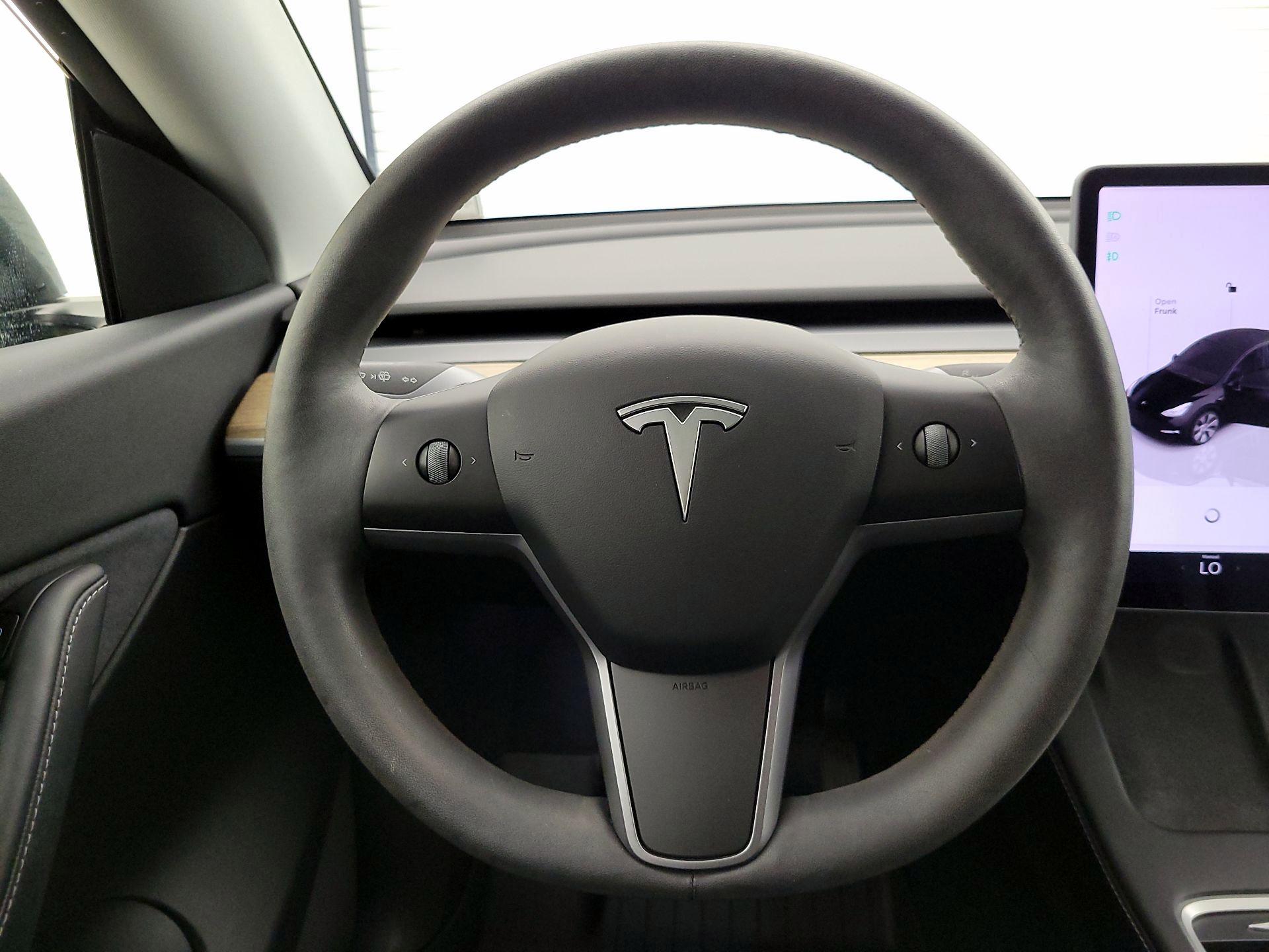 Thumbnail: 2022 Tesla Model Y - 10