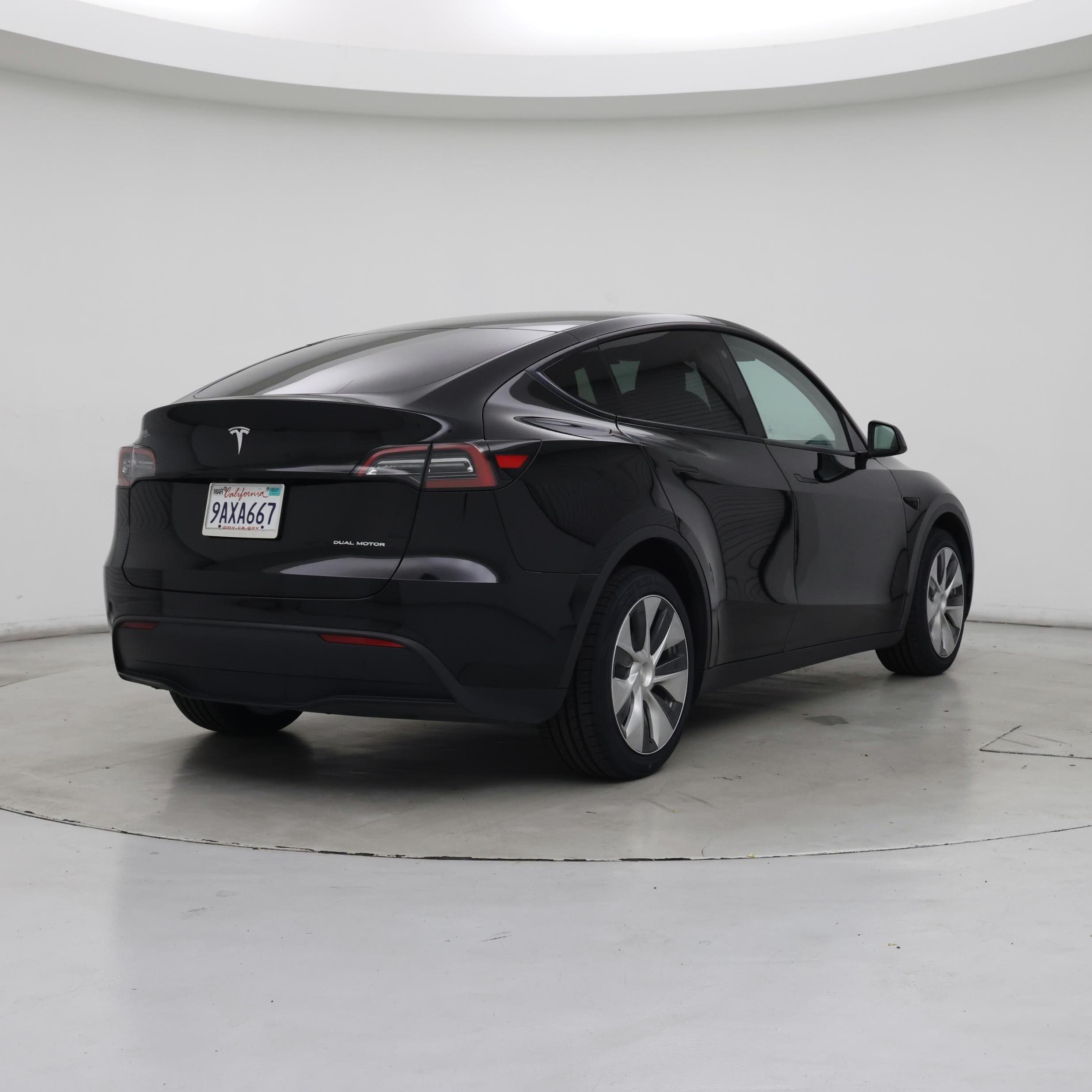 Thumbnail: 2022 Tesla Model Y - 8