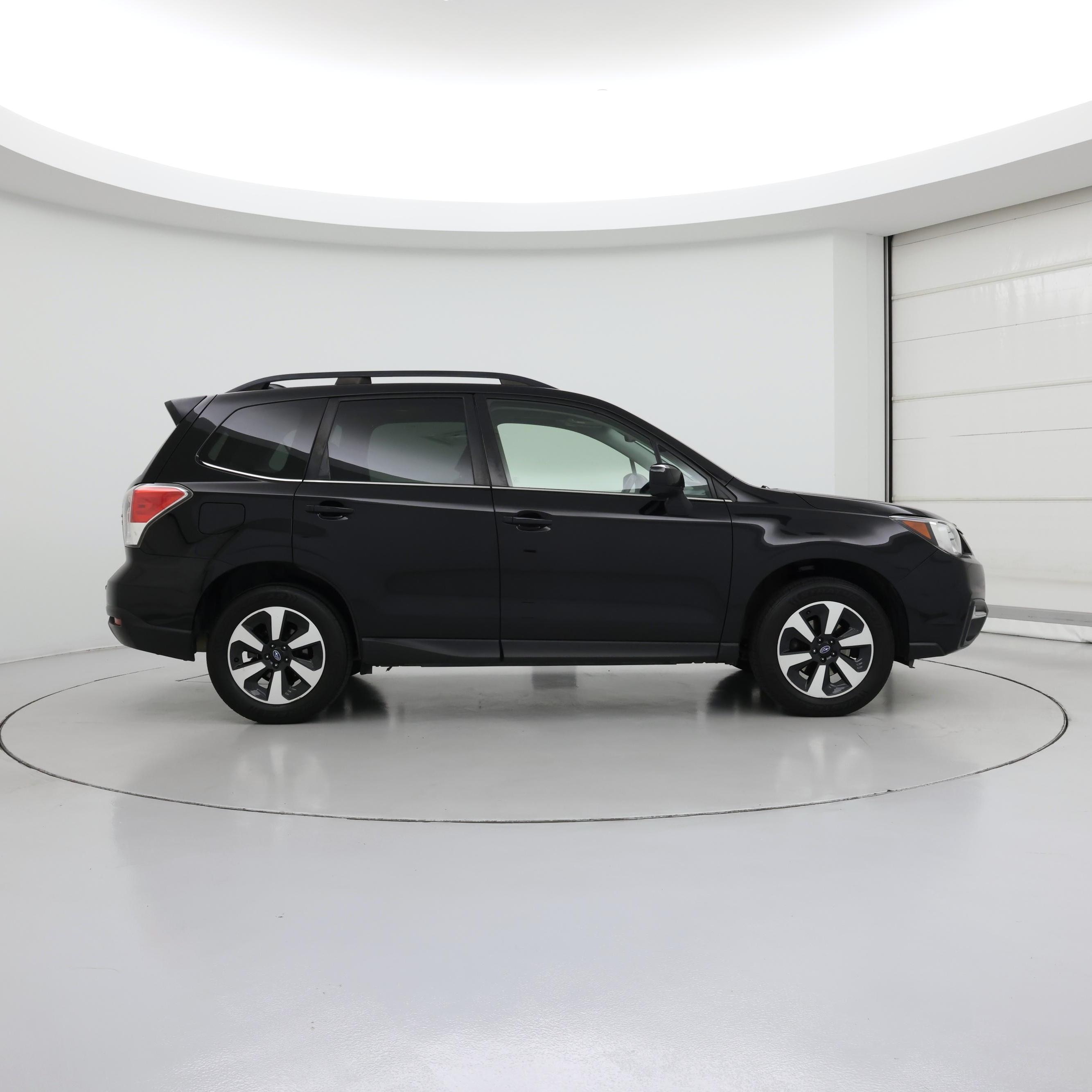 Thumbnail: 2017 Subaru Forester - 7