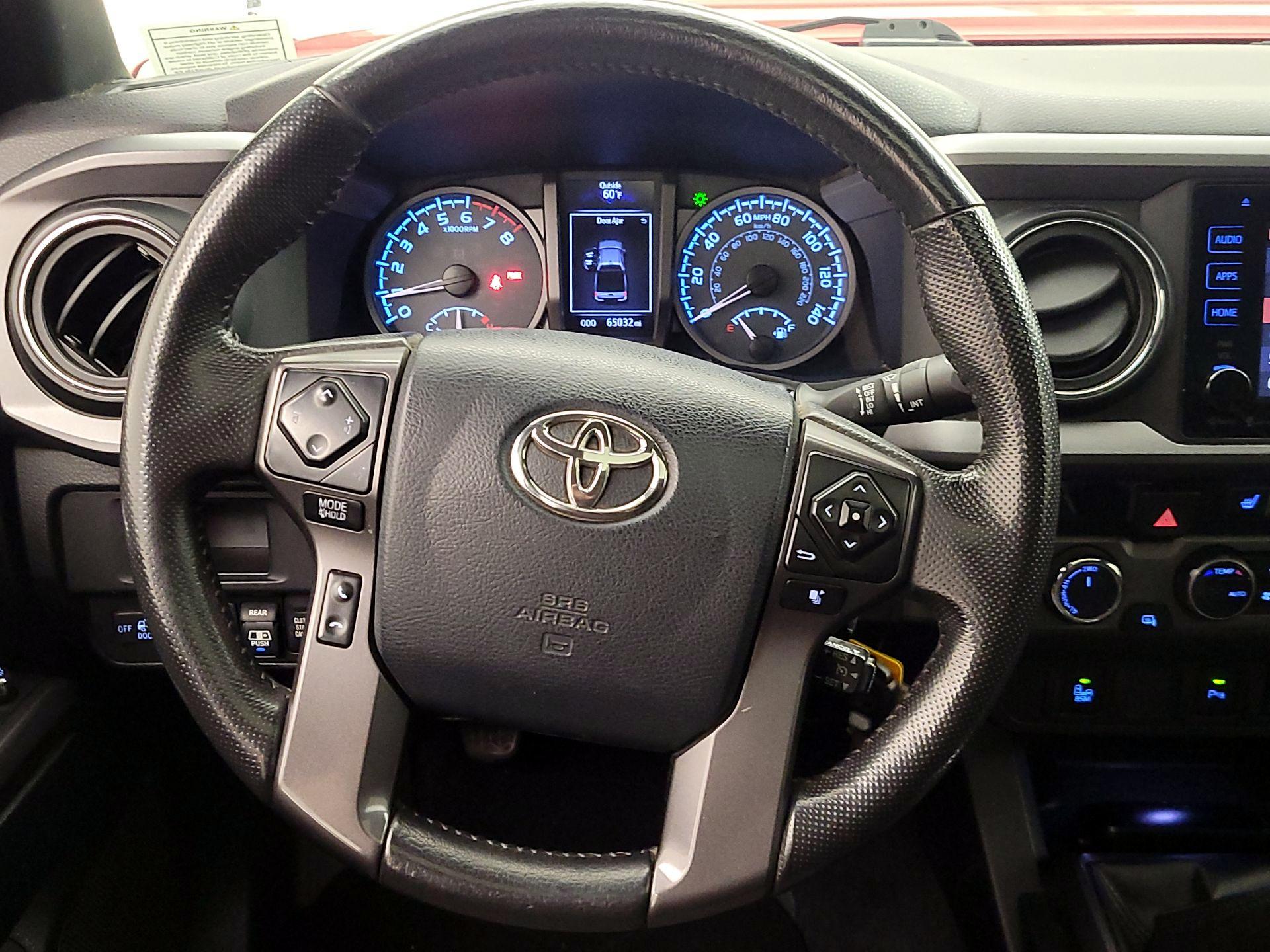 Thumbnail: 2017 Toyota Tacoma - 10