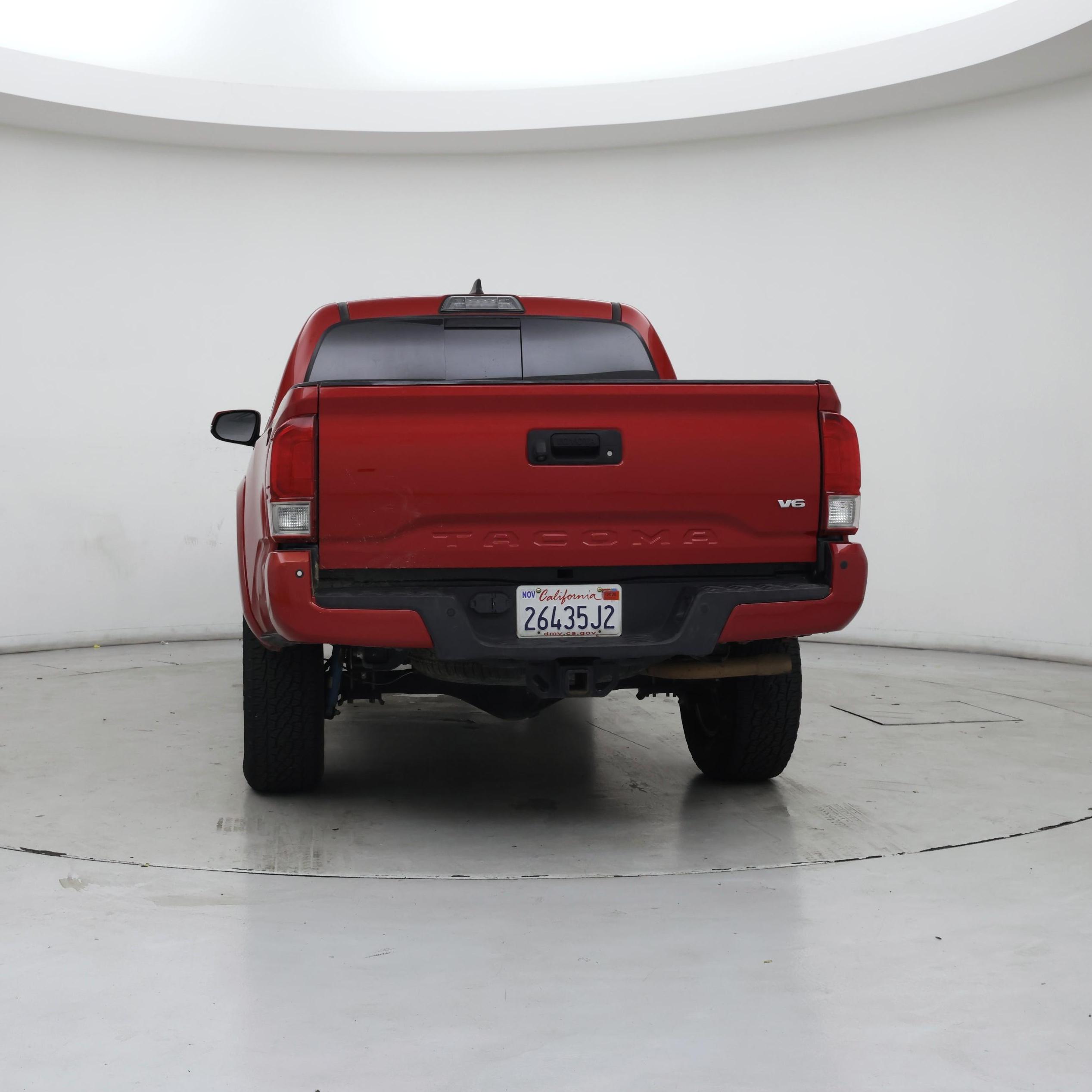 Thumbnail: 2017 Toyota Tacoma - 6
