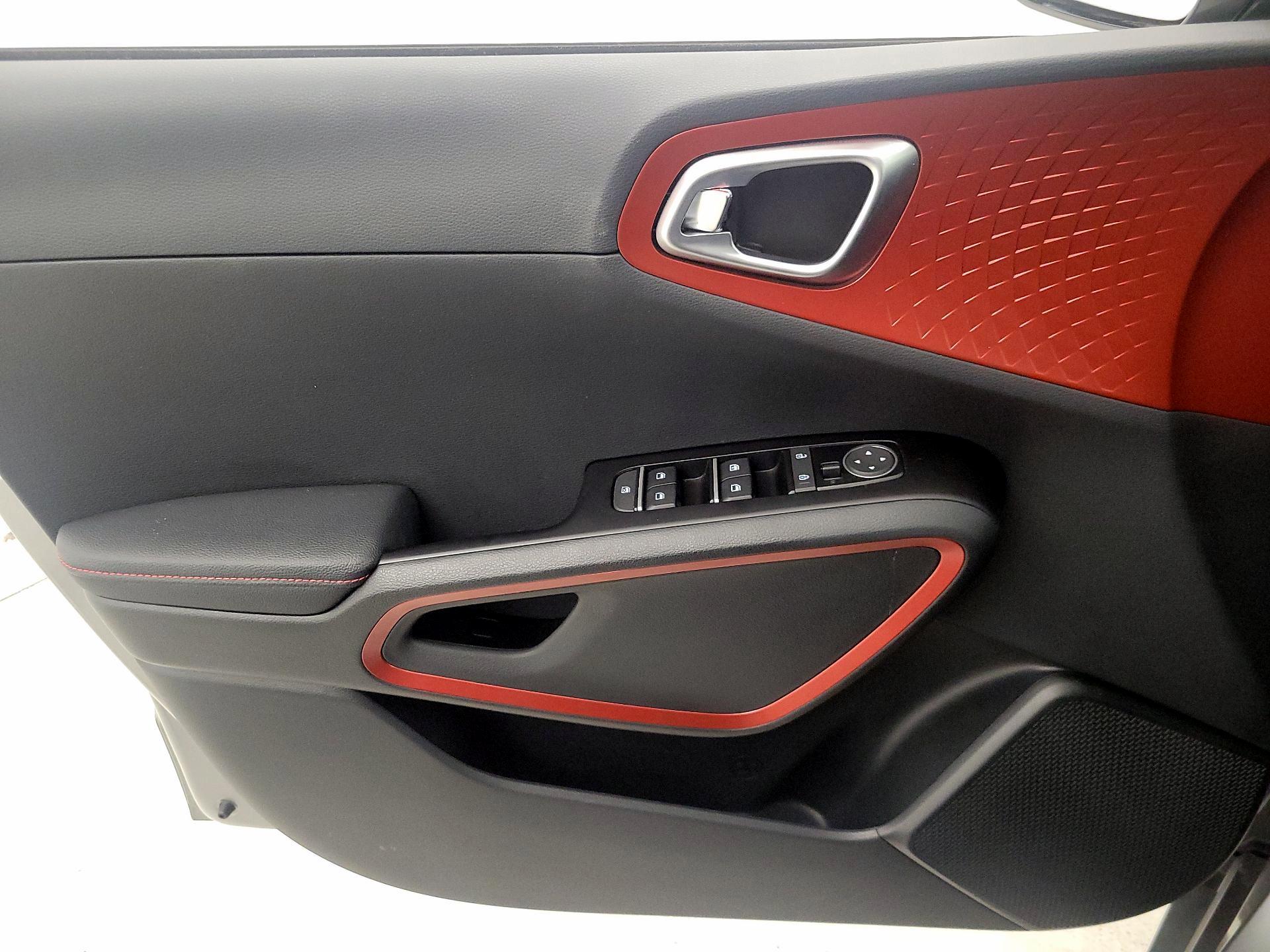 Thumbnail: 2023 Kia Soul - 12
