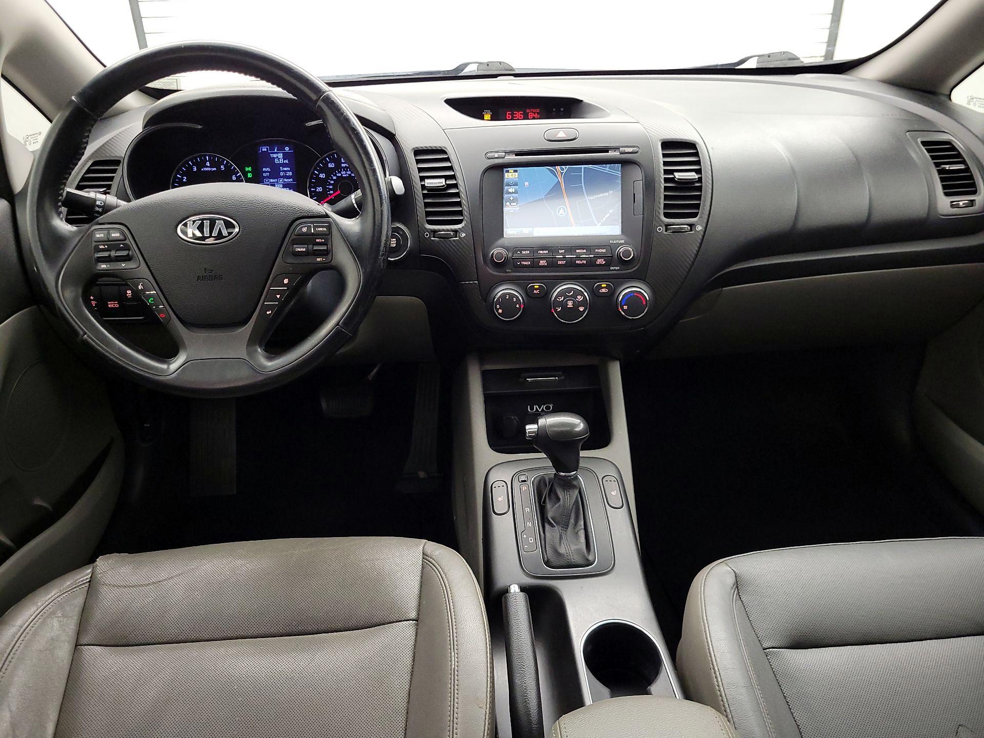 Thumbnail: 2016 Kia Forte - 9