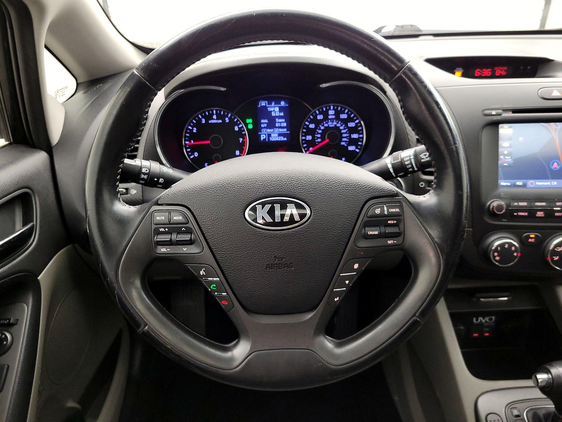 Thumbnail: 2016 Kia Forte - 10