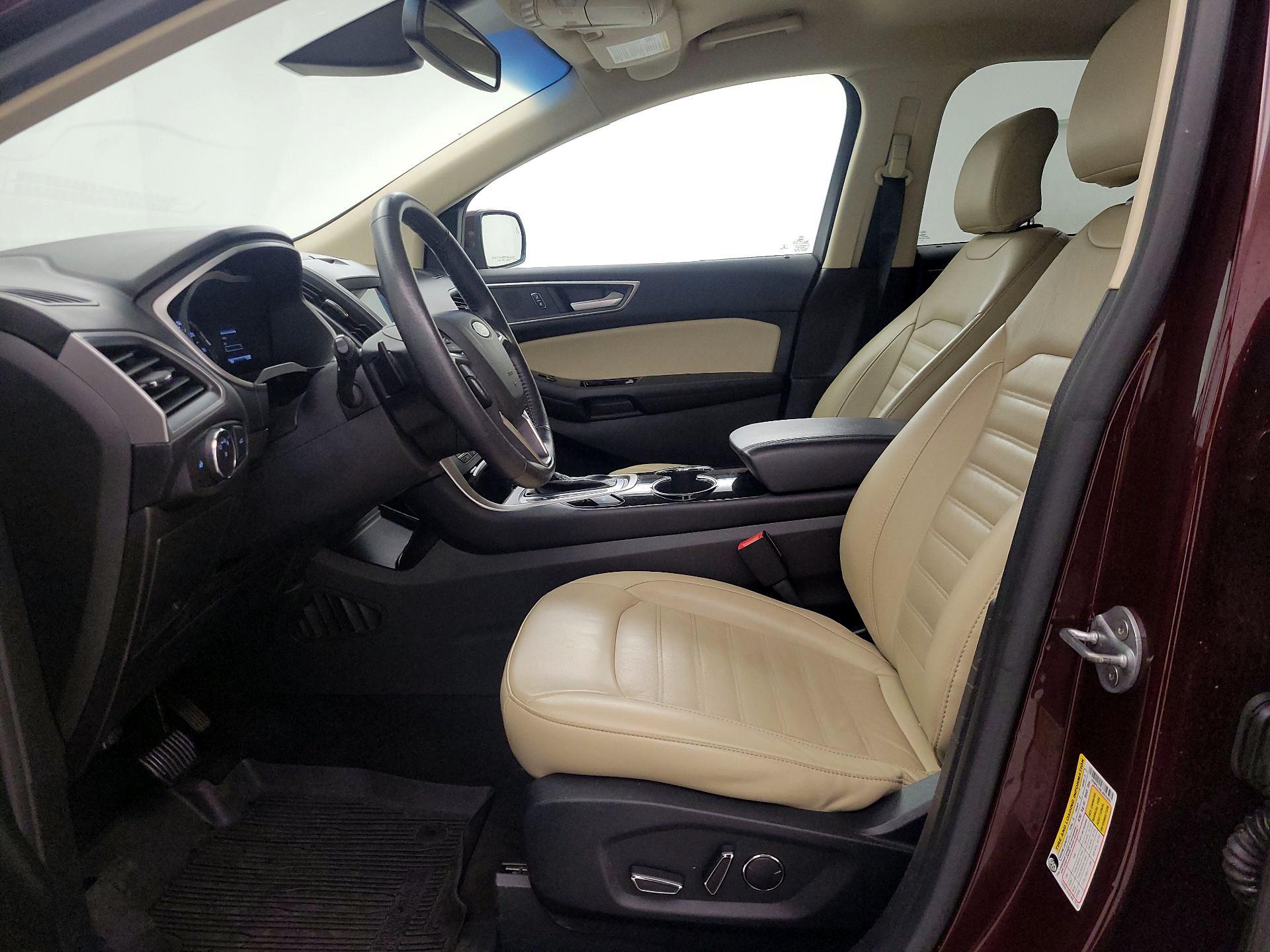 Thumbnail: 2018 Ford Edge - 11