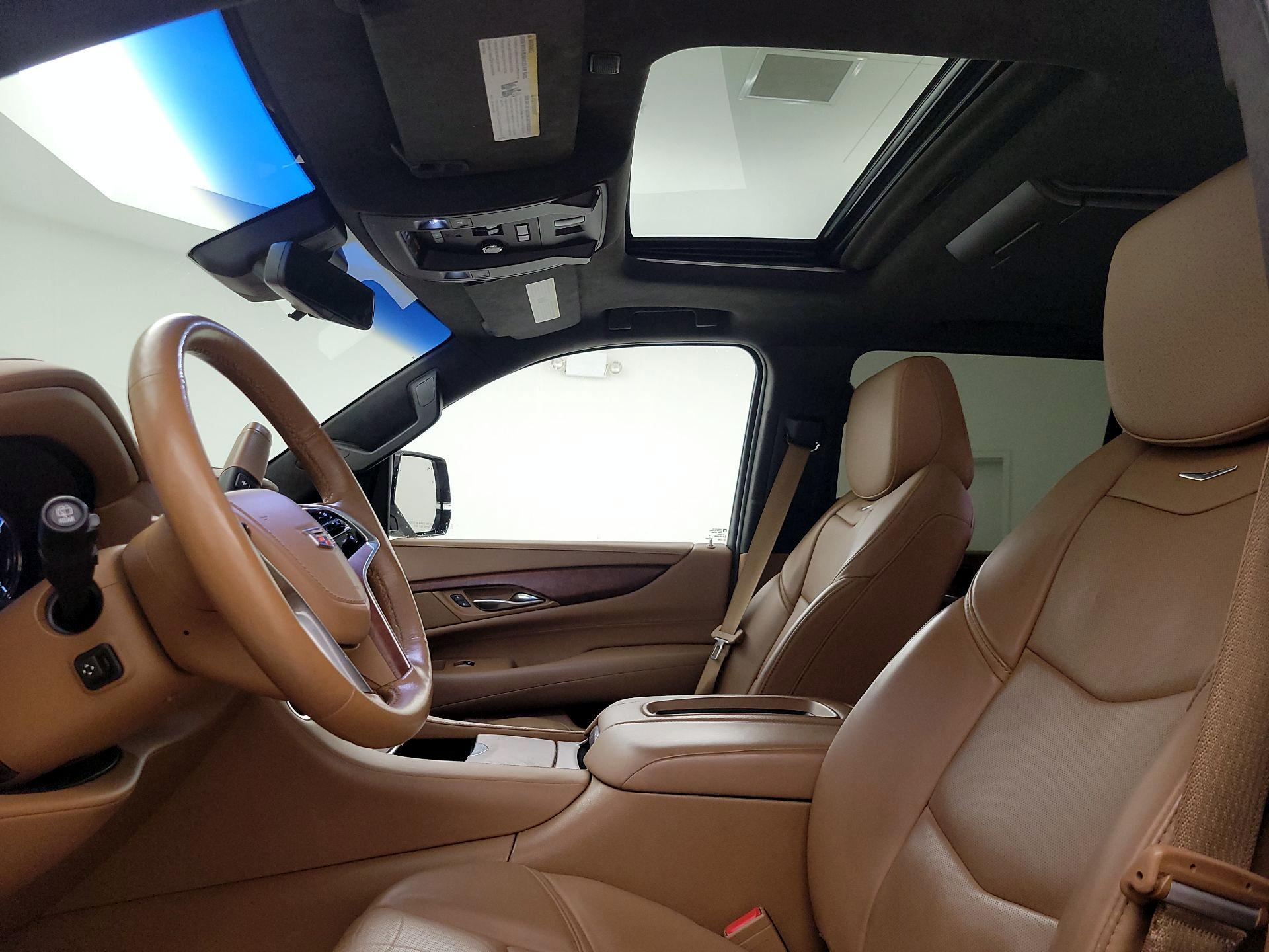 Thumbnail: 2017 Cadillac Escalade - 20