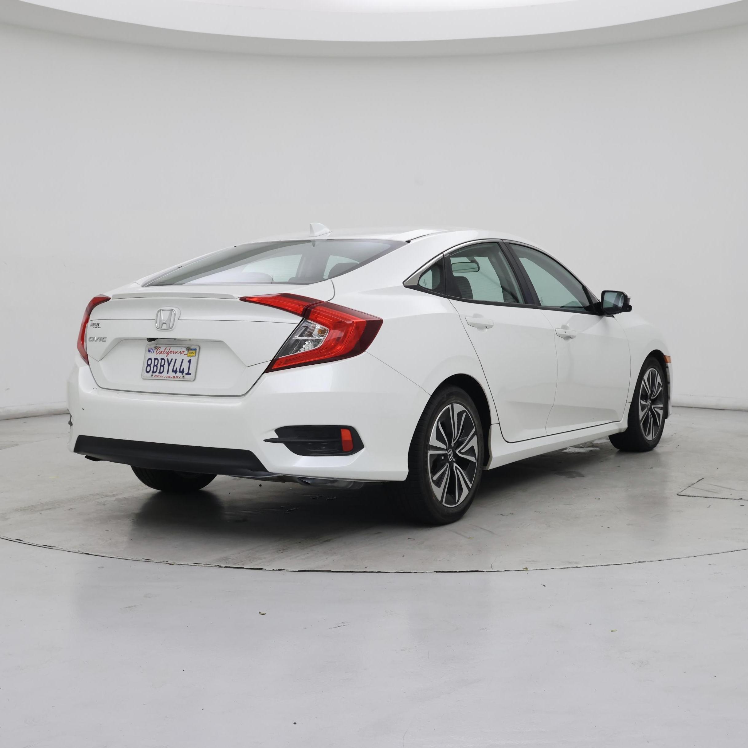 Thumbnail: 2017 Honda Civic - 8
