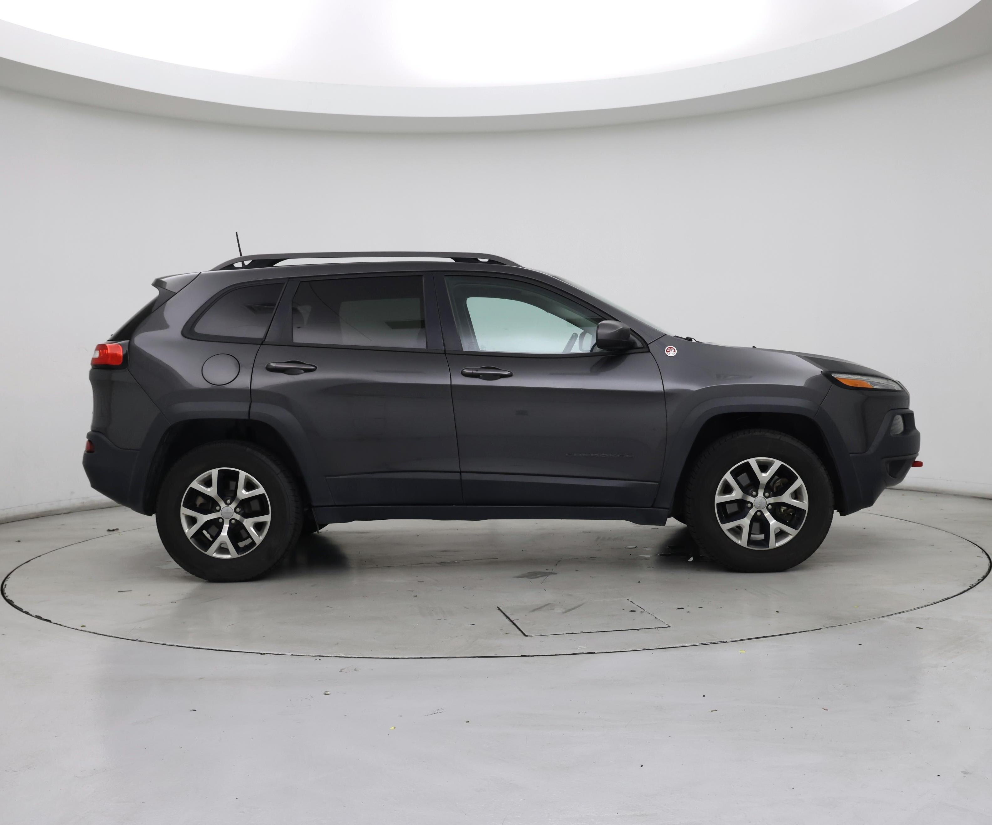 Thumbnail: 2016 Jeep Cherokee - 7