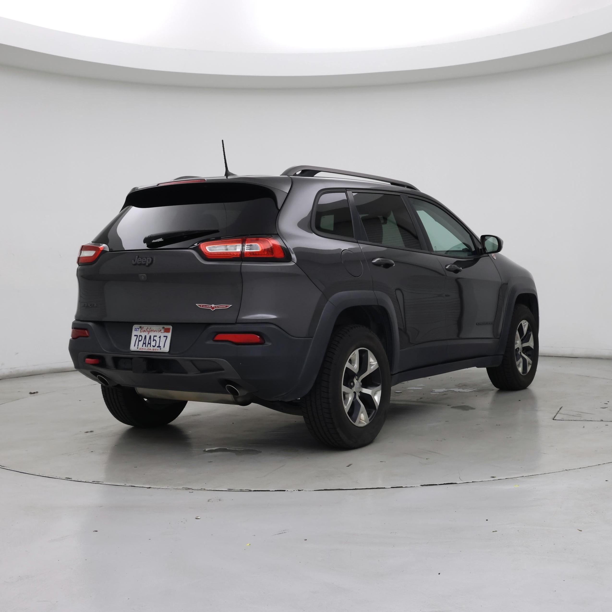 Thumbnail: 2016 Jeep Cherokee - 8
