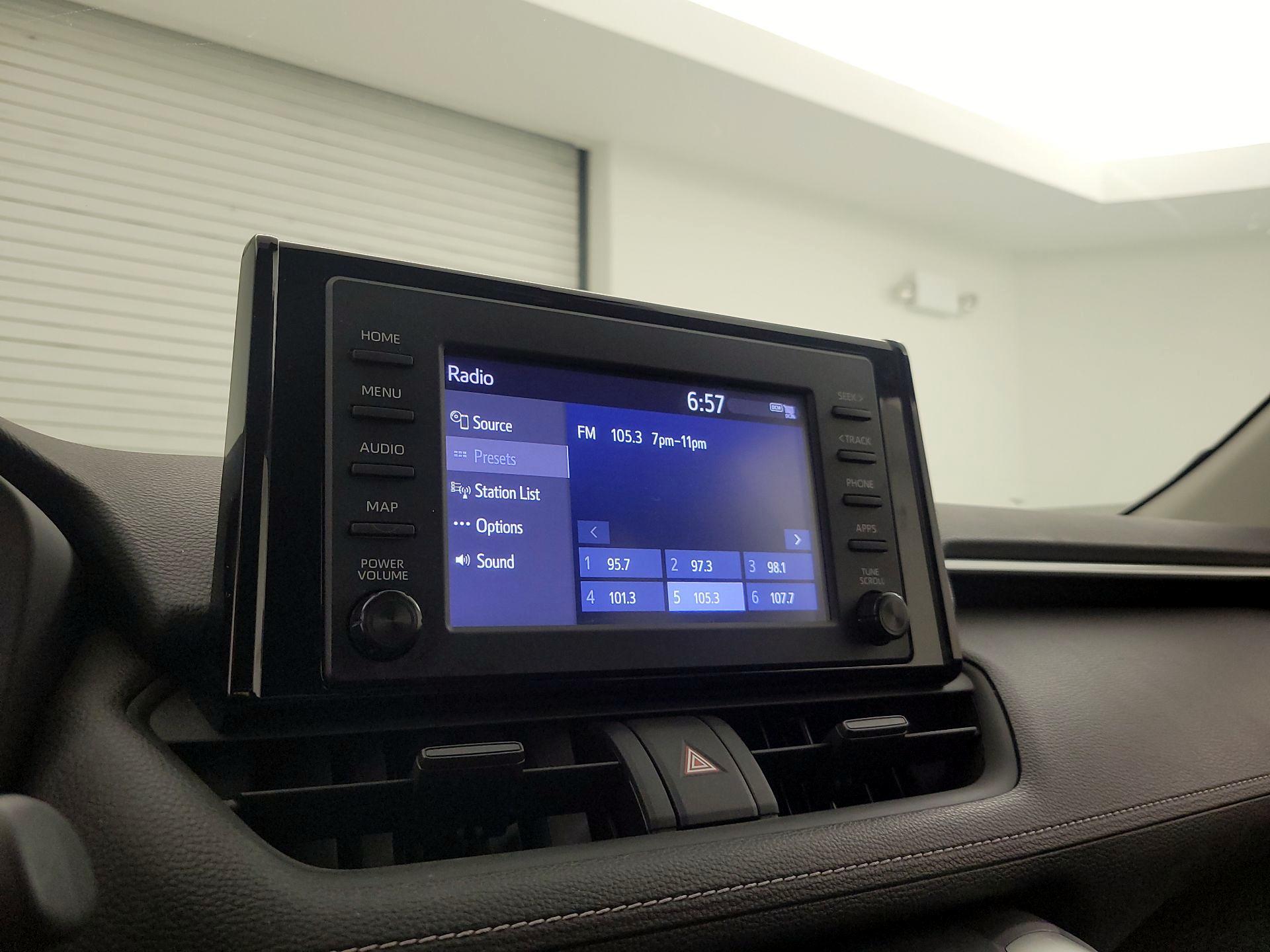 Thumbnail: 2019 Toyota RAV4 - 15