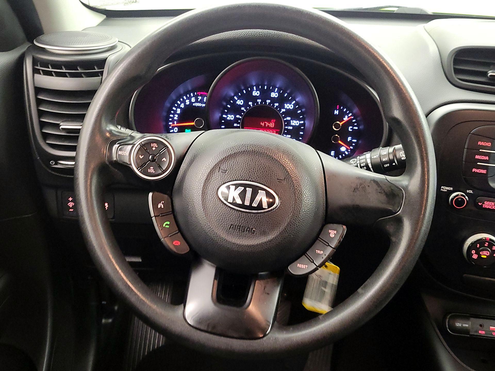 Thumbnail: 2017 Kia Soul - 10