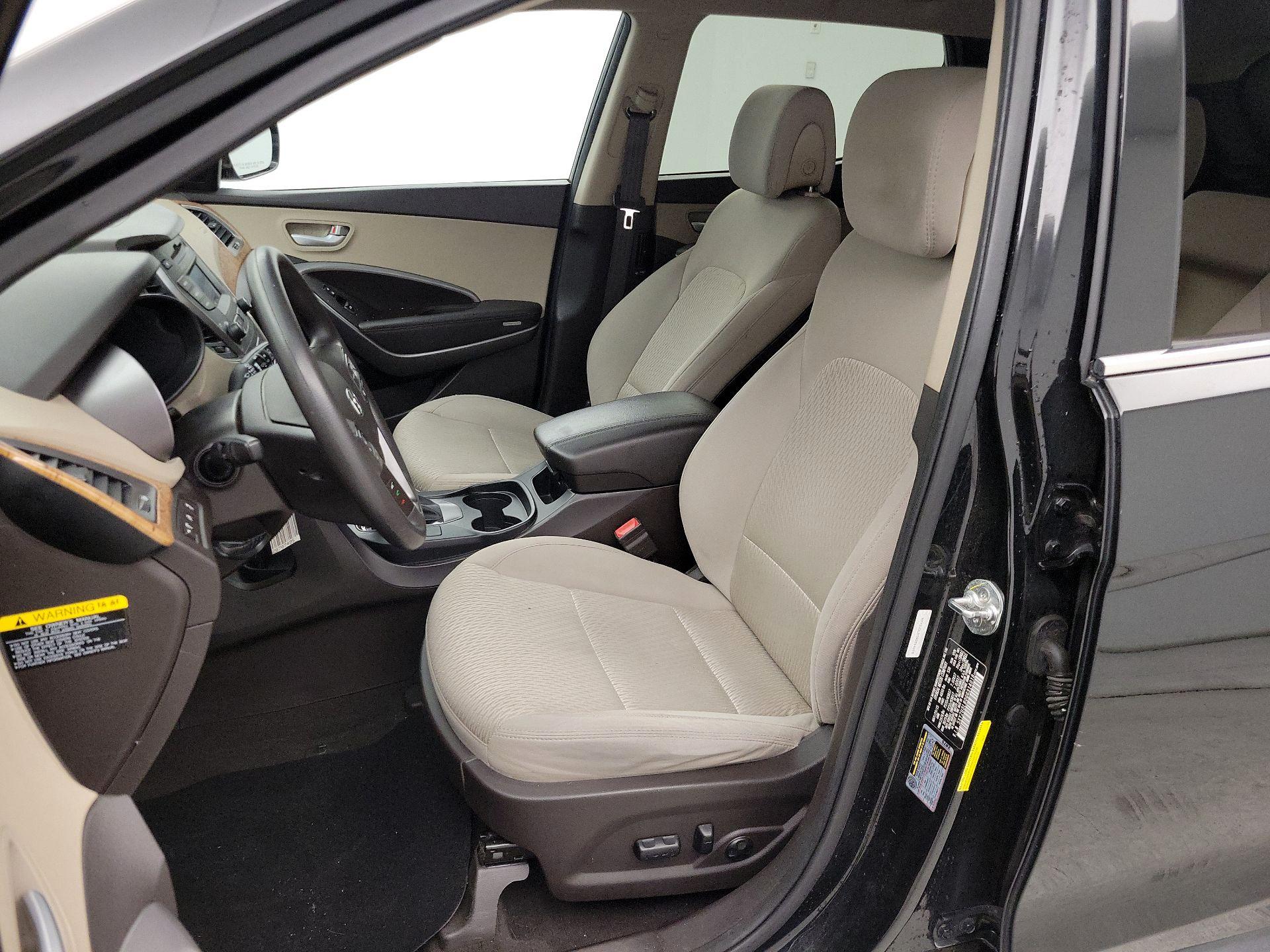 Thumbnail: 2016 Hyundai Santa Fe - 11