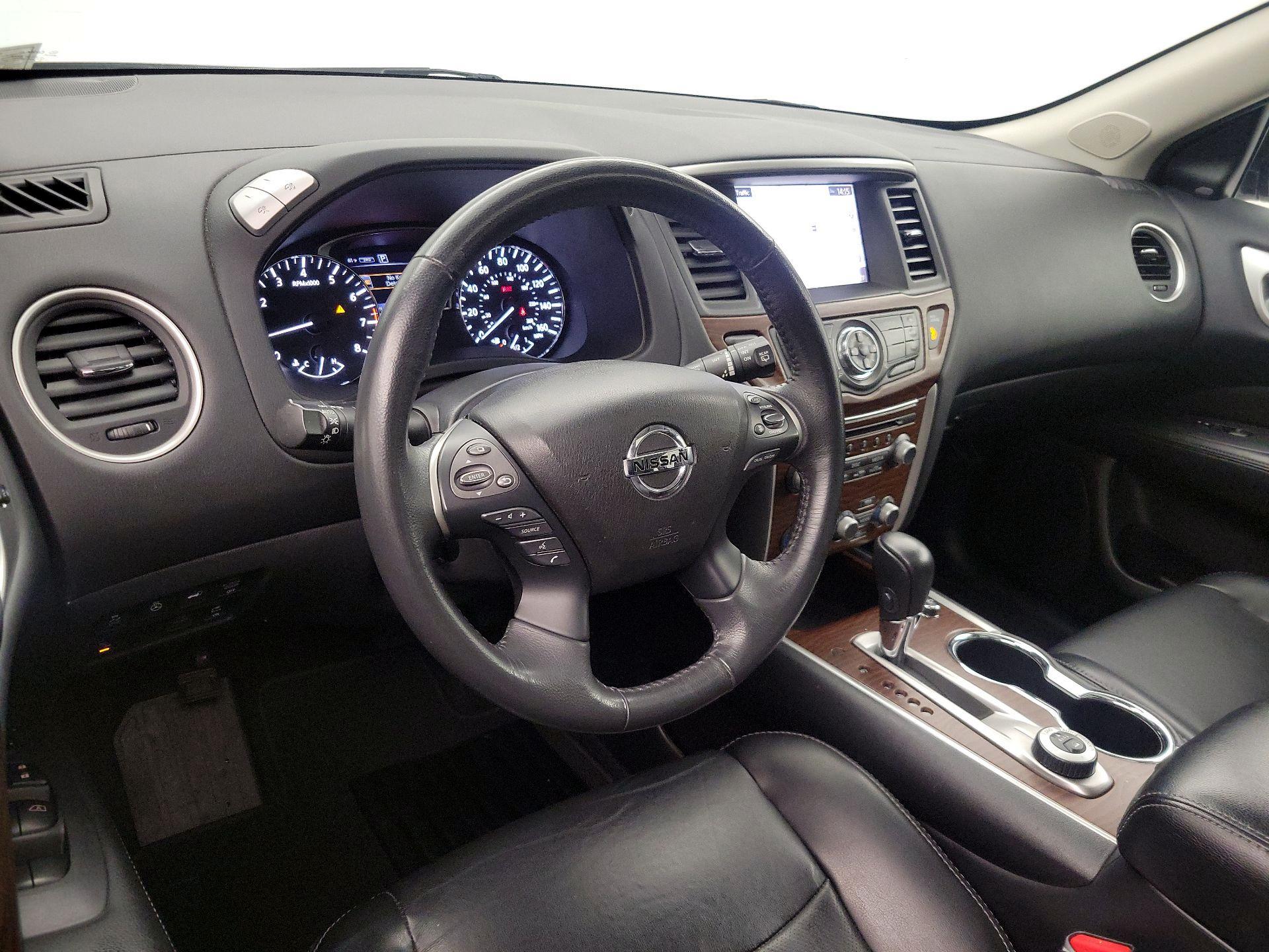 Thumbnail: 2017 Nissan Pathfinder - 9