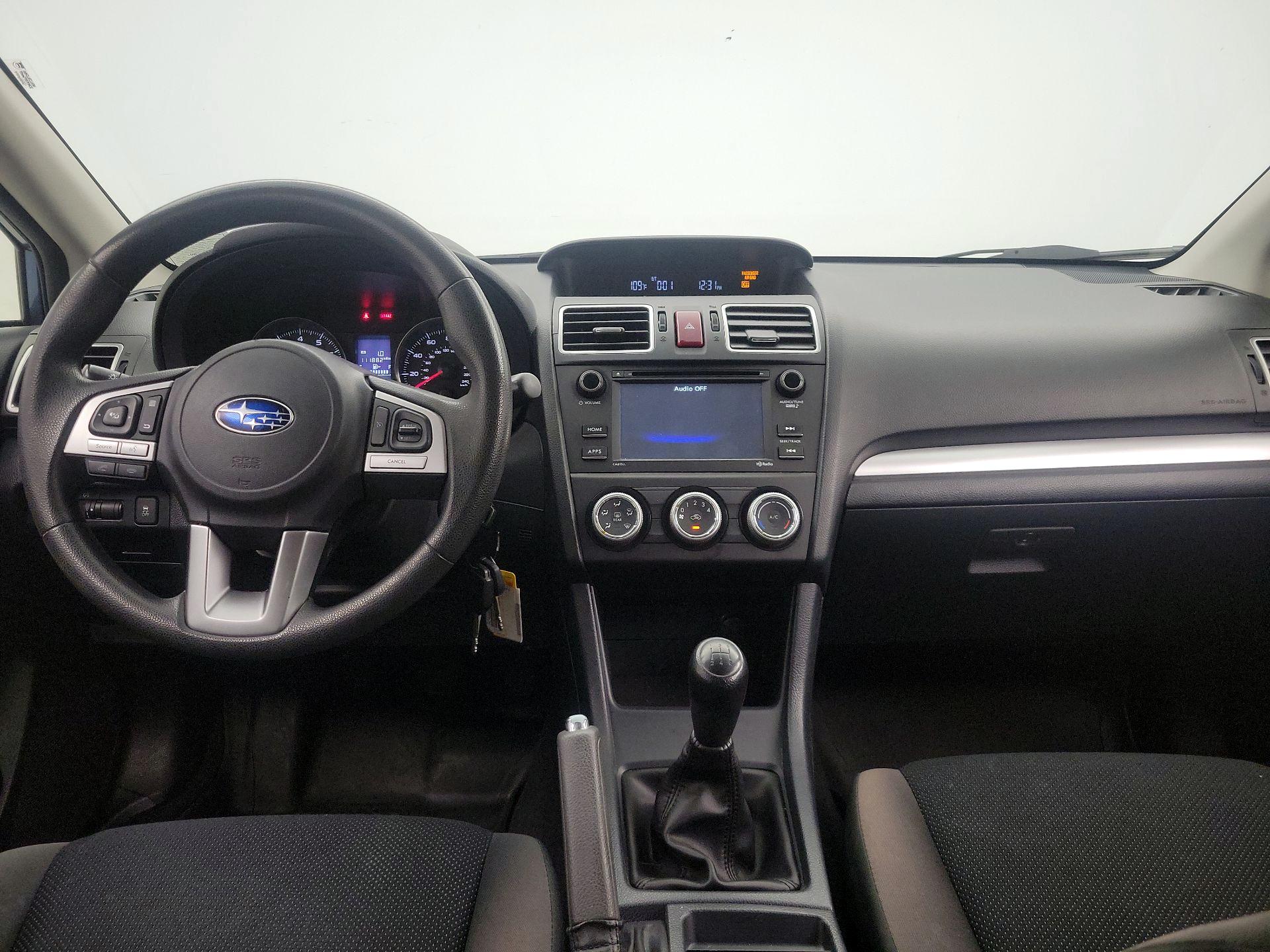 Thumbnail: 2017 Subaru Crosstrek - 9