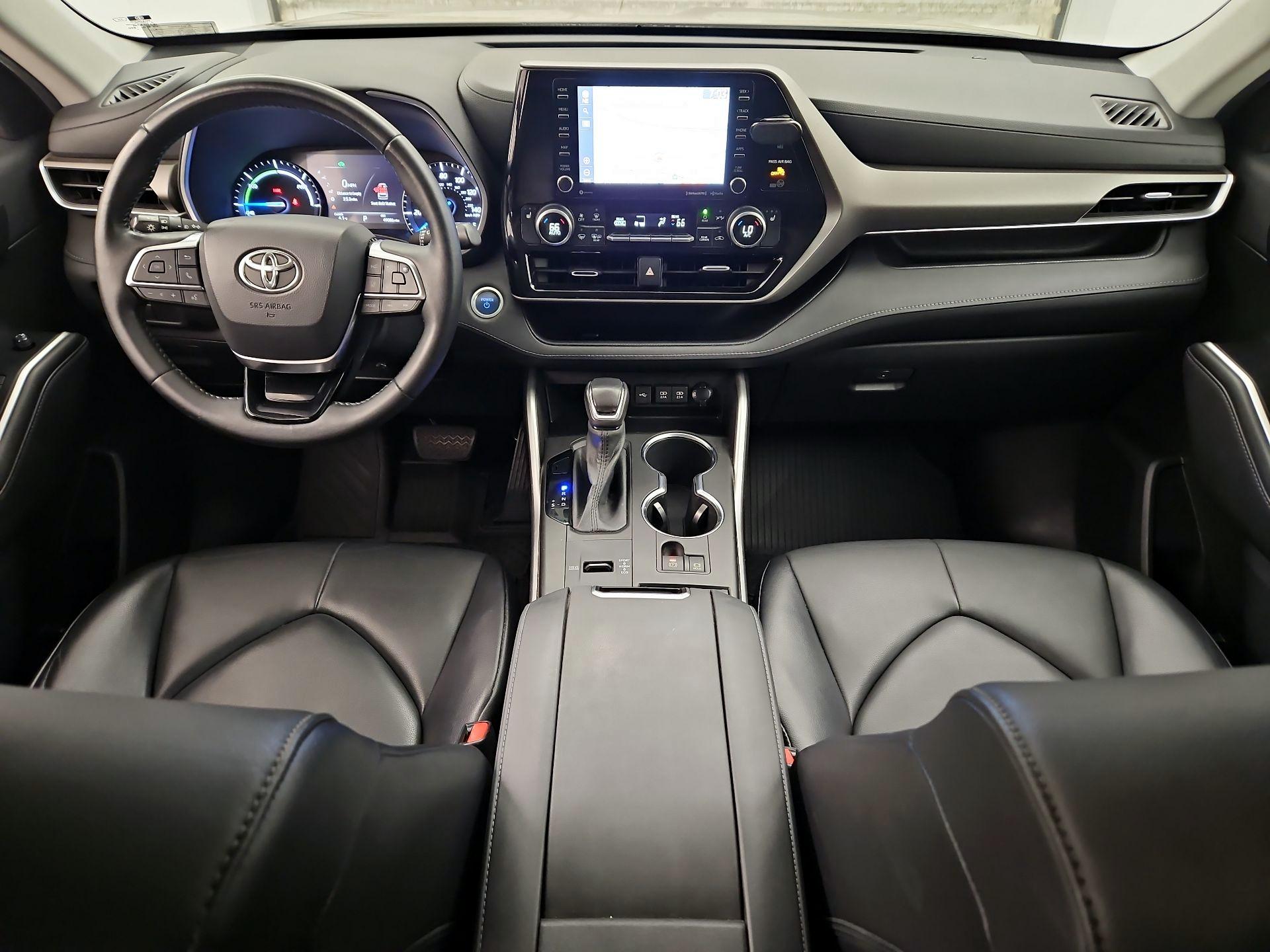 Thumbnail: 2020 Toyota Highlander - 9