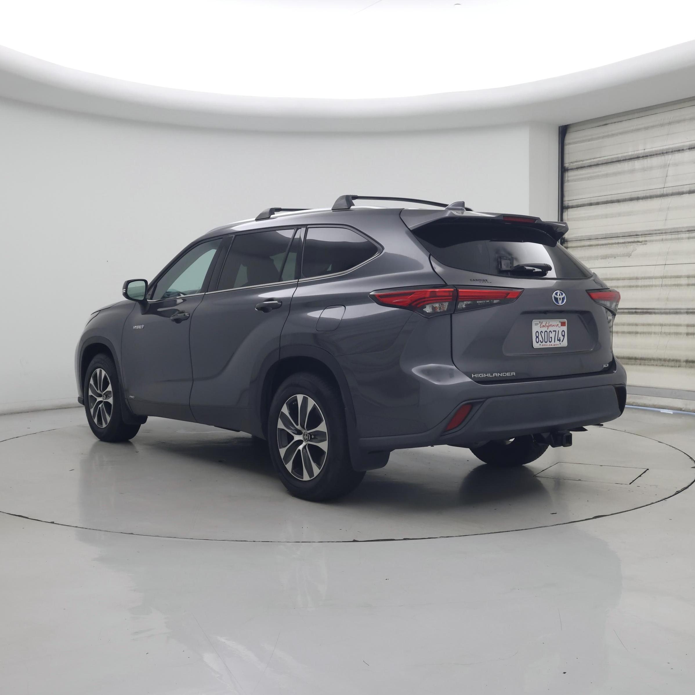 Thumbnail: 2020 Toyota Highlander - 2