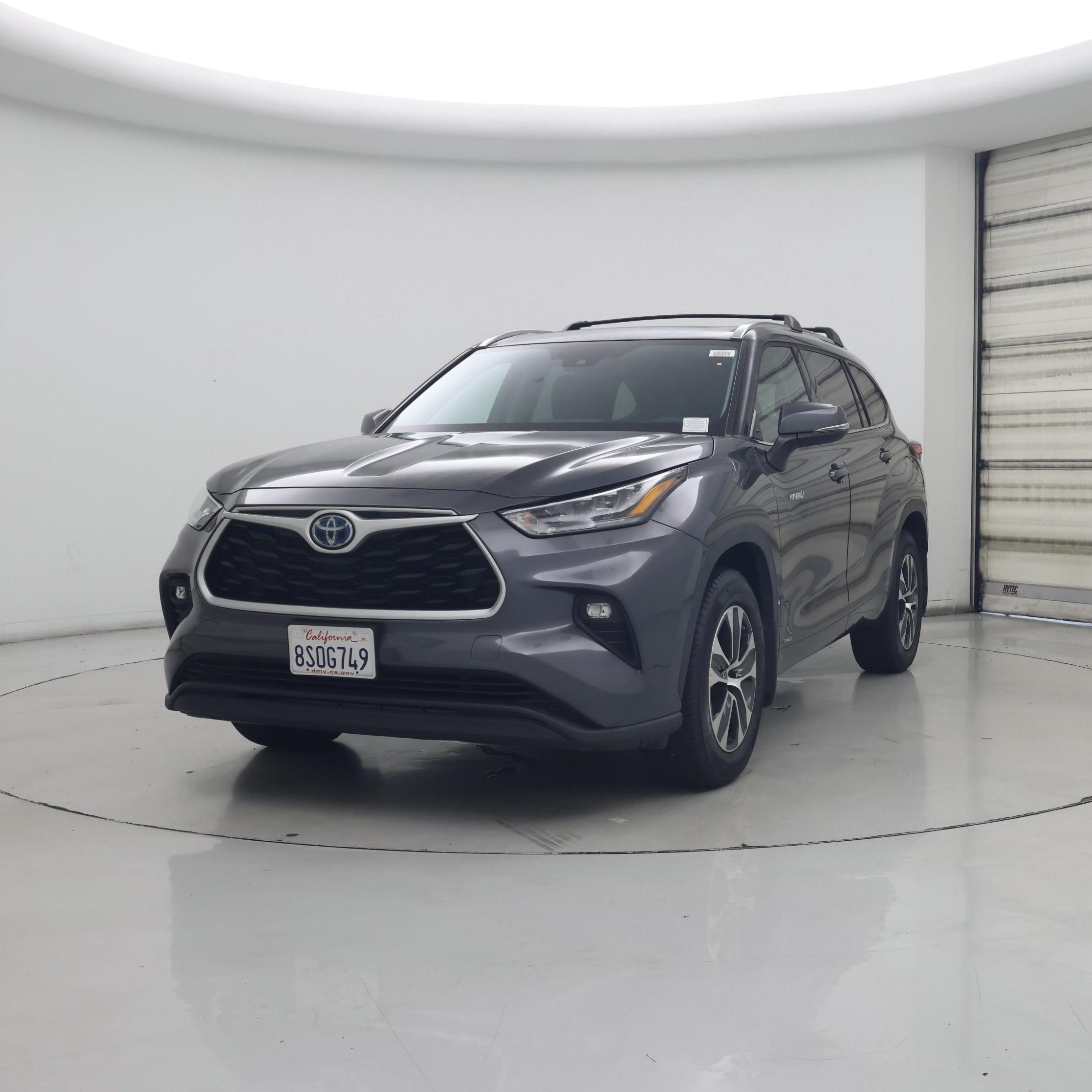 Thumbnail: 2020 Toyota Highlander - 4