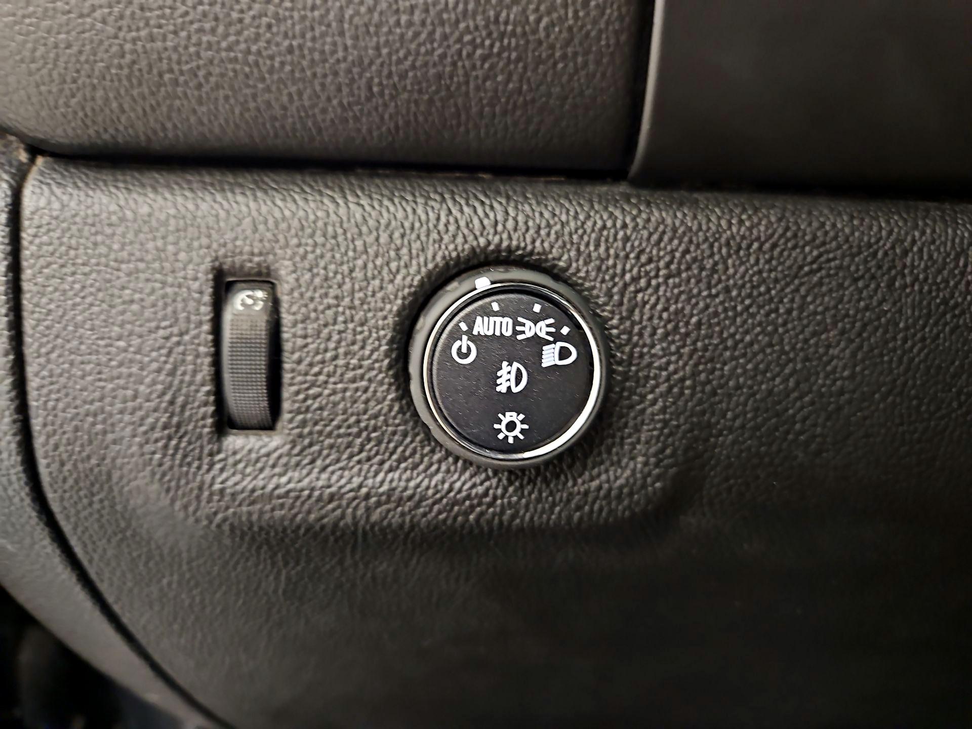 Thumbnail: 2017 GMC Canyon - 13