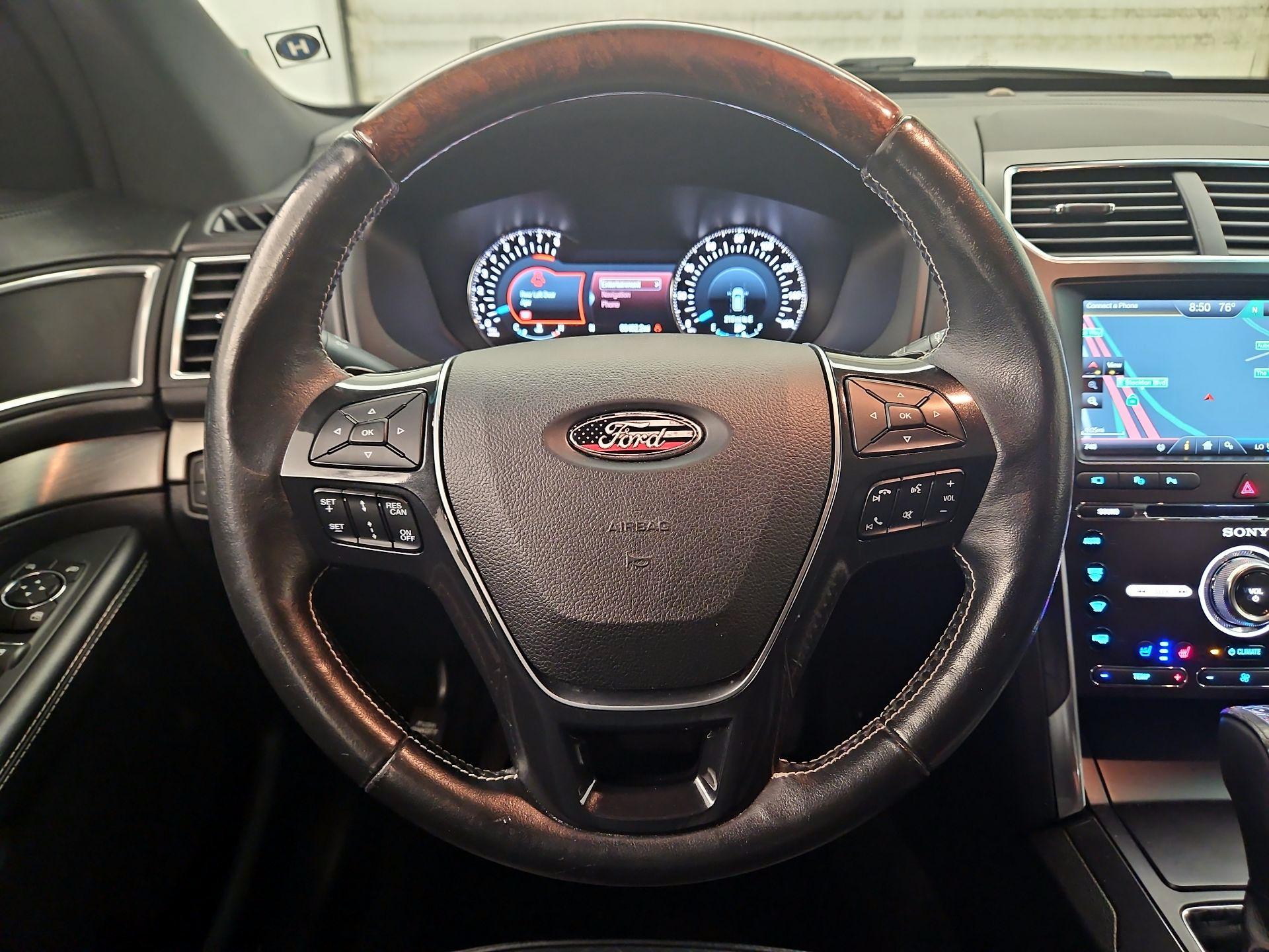 Thumbnail: 2016 Ford Explorer - 10