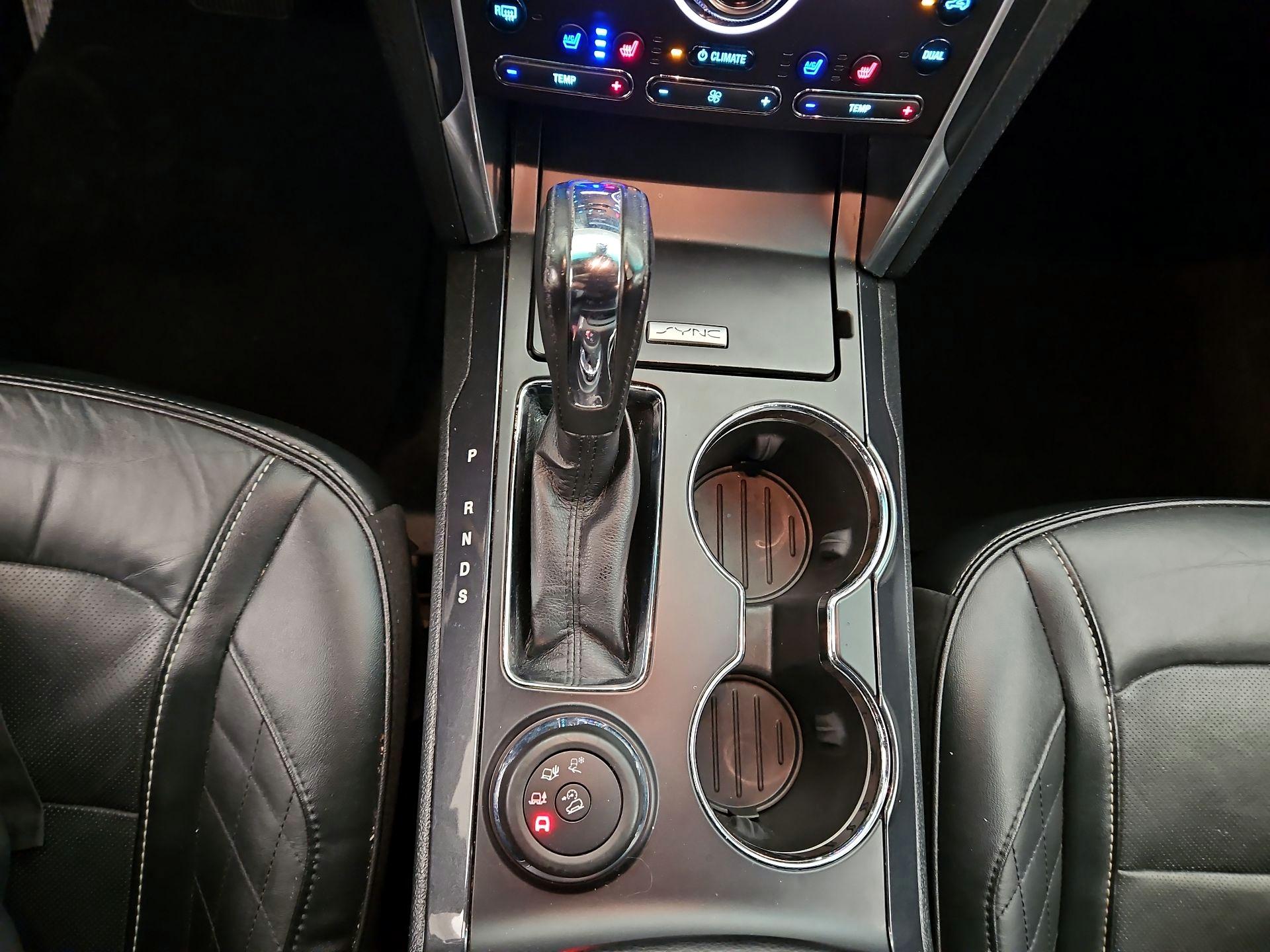 Thumbnail: 2016 Ford Explorer - 18