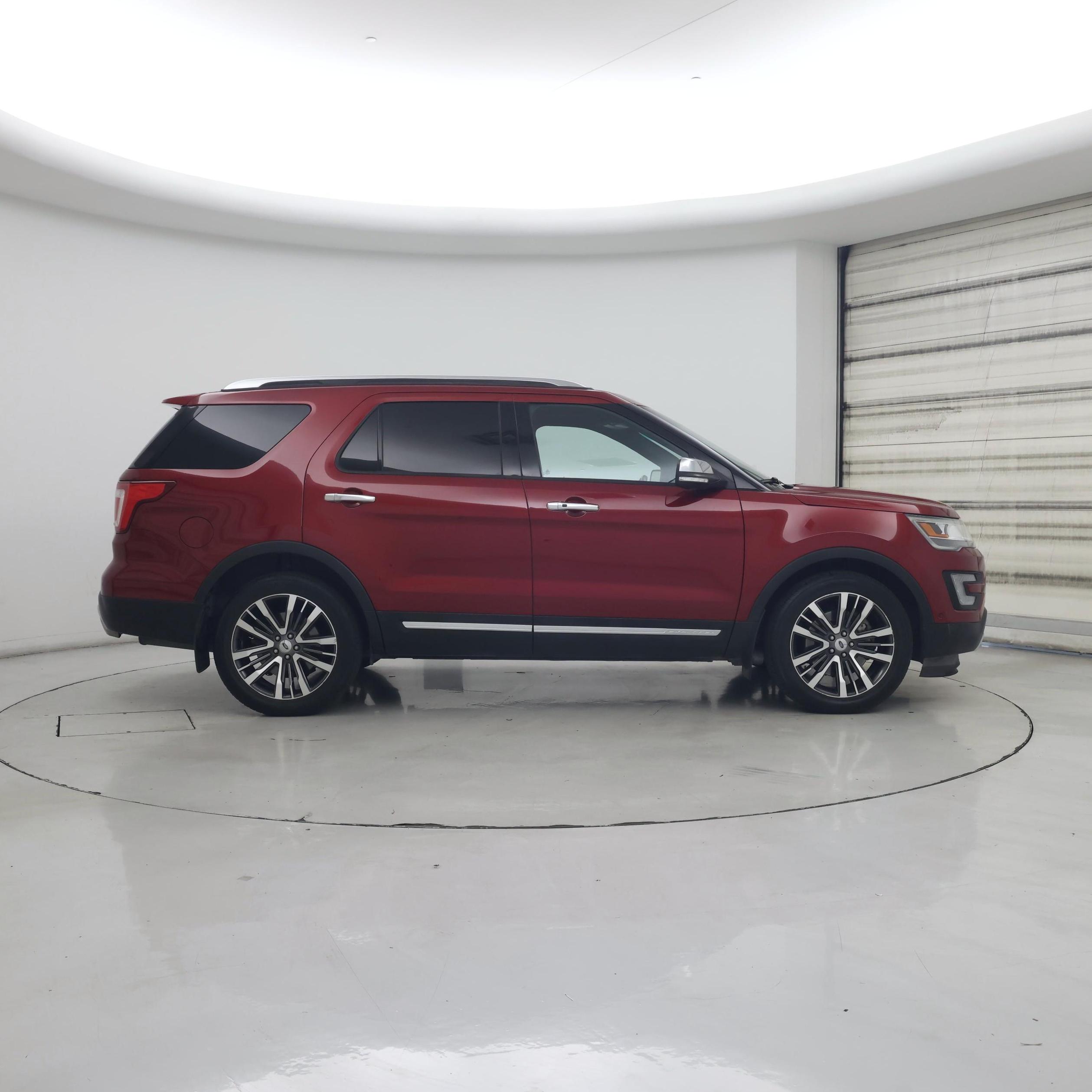 Thumbnail: 2016 Ford Explorer - 7