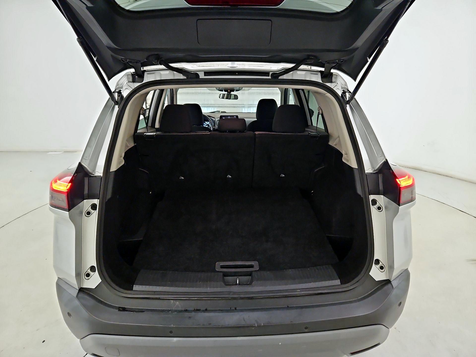 Thumbnail: 2021 Nissan Rogue - 20