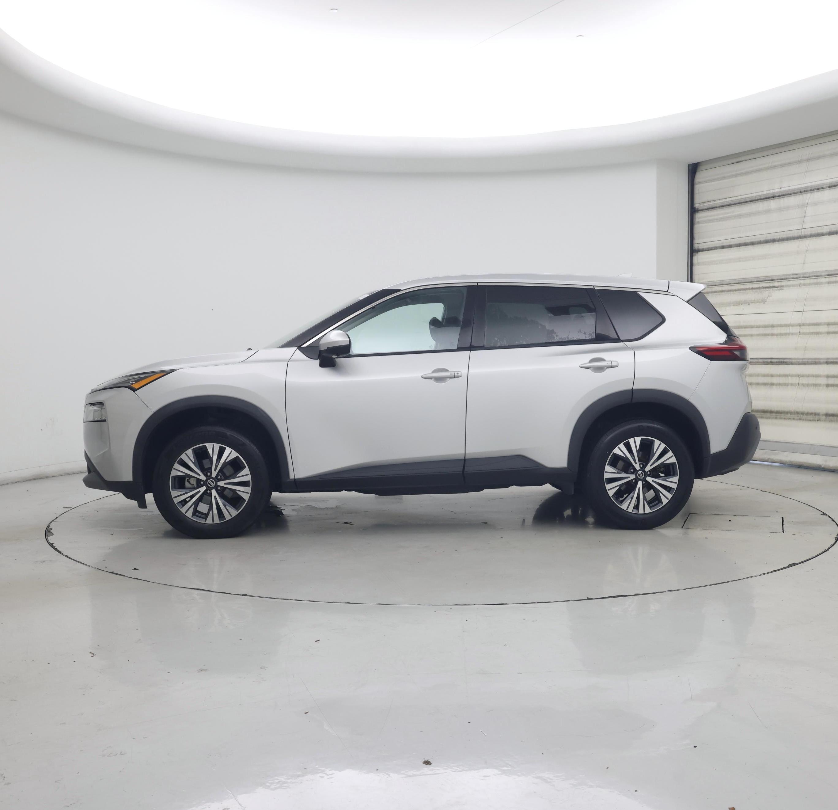 Thumbnail: 2021 Nissan Rogue - 3