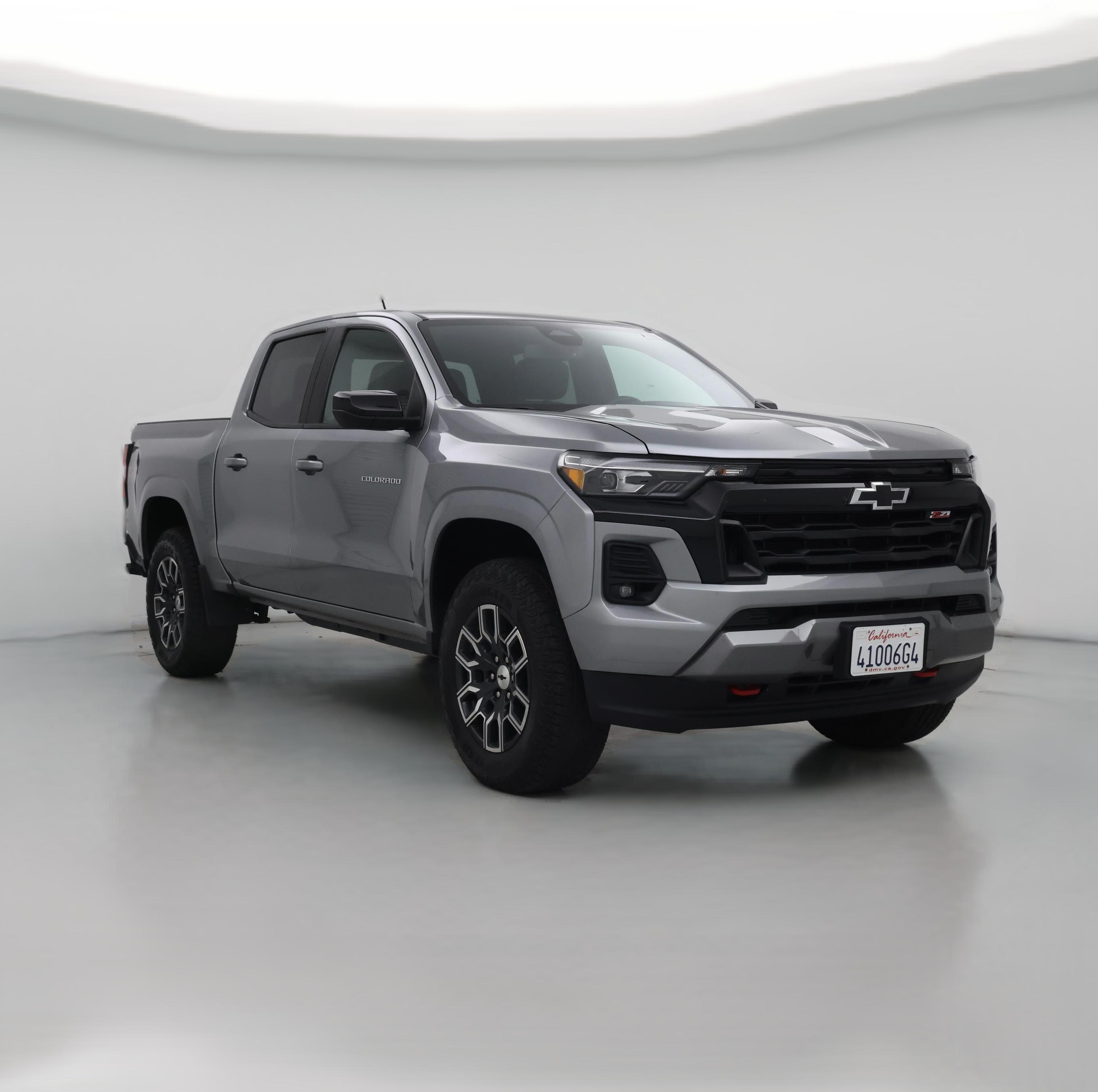 Thumbnail: 2023 Chevrolet Colorado - 1