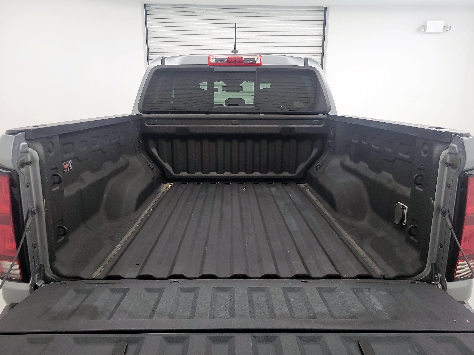 Thumbnail: 2023 Chevrolet Colorado - 20