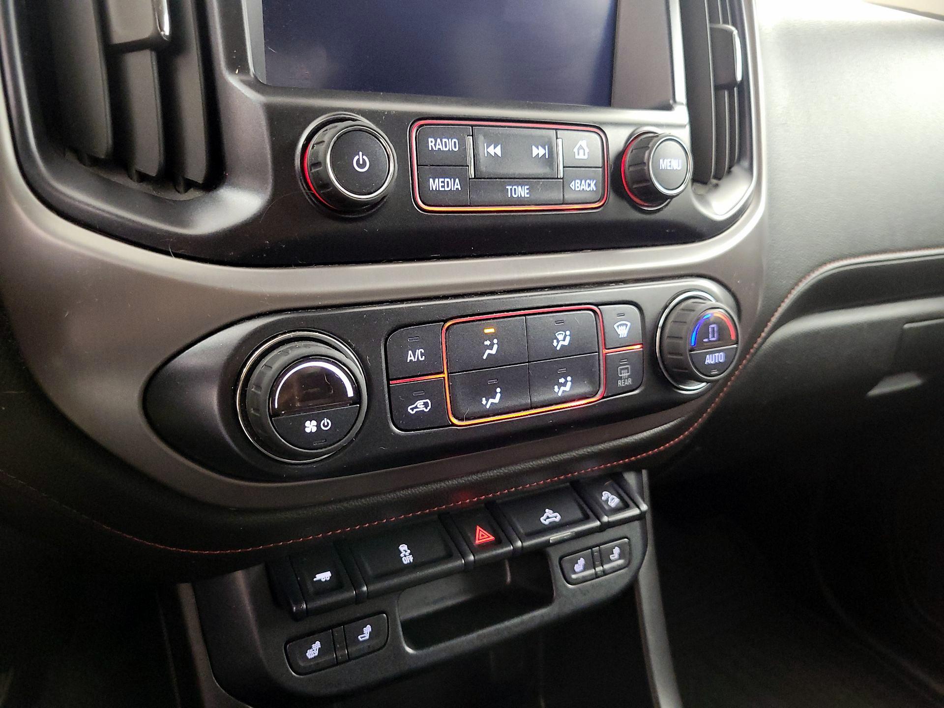 Thumbnail: 2016 GMC Canyon - 17