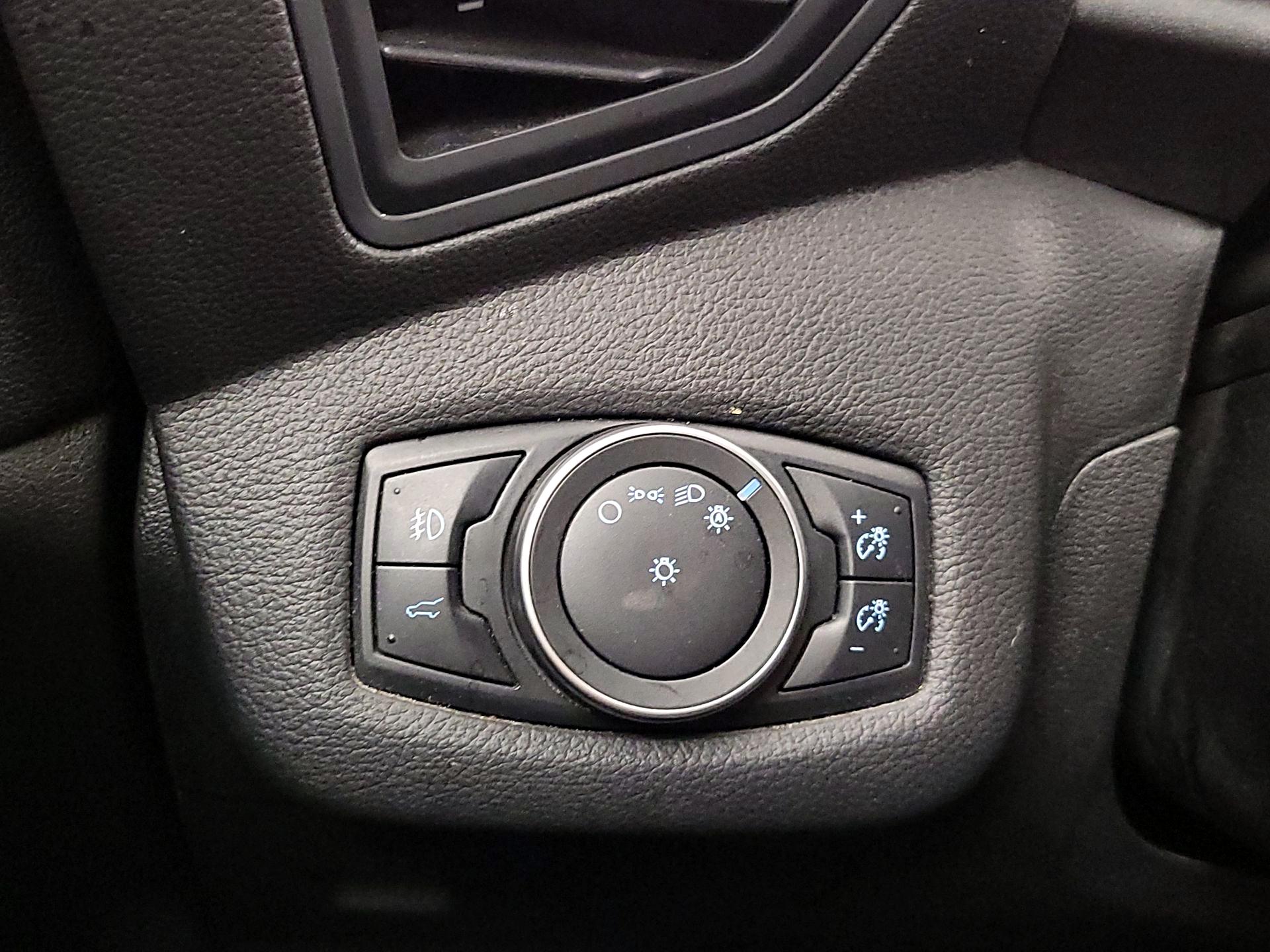 Thumbnail: 2019 Ford Escape - 13