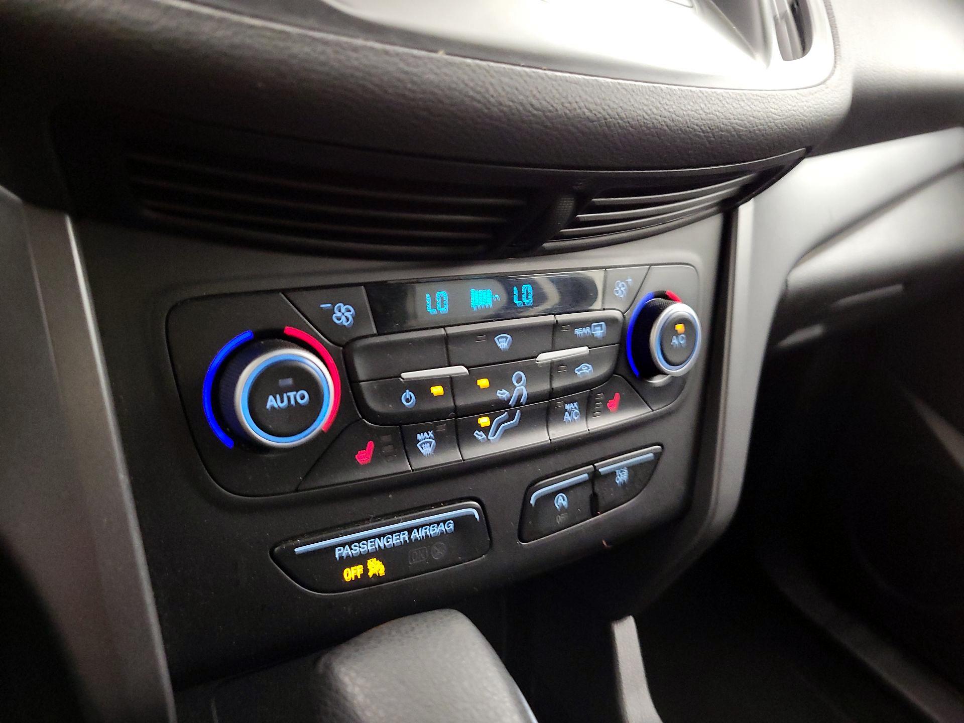 Thumbnail: 2019 Ford Escape - 16