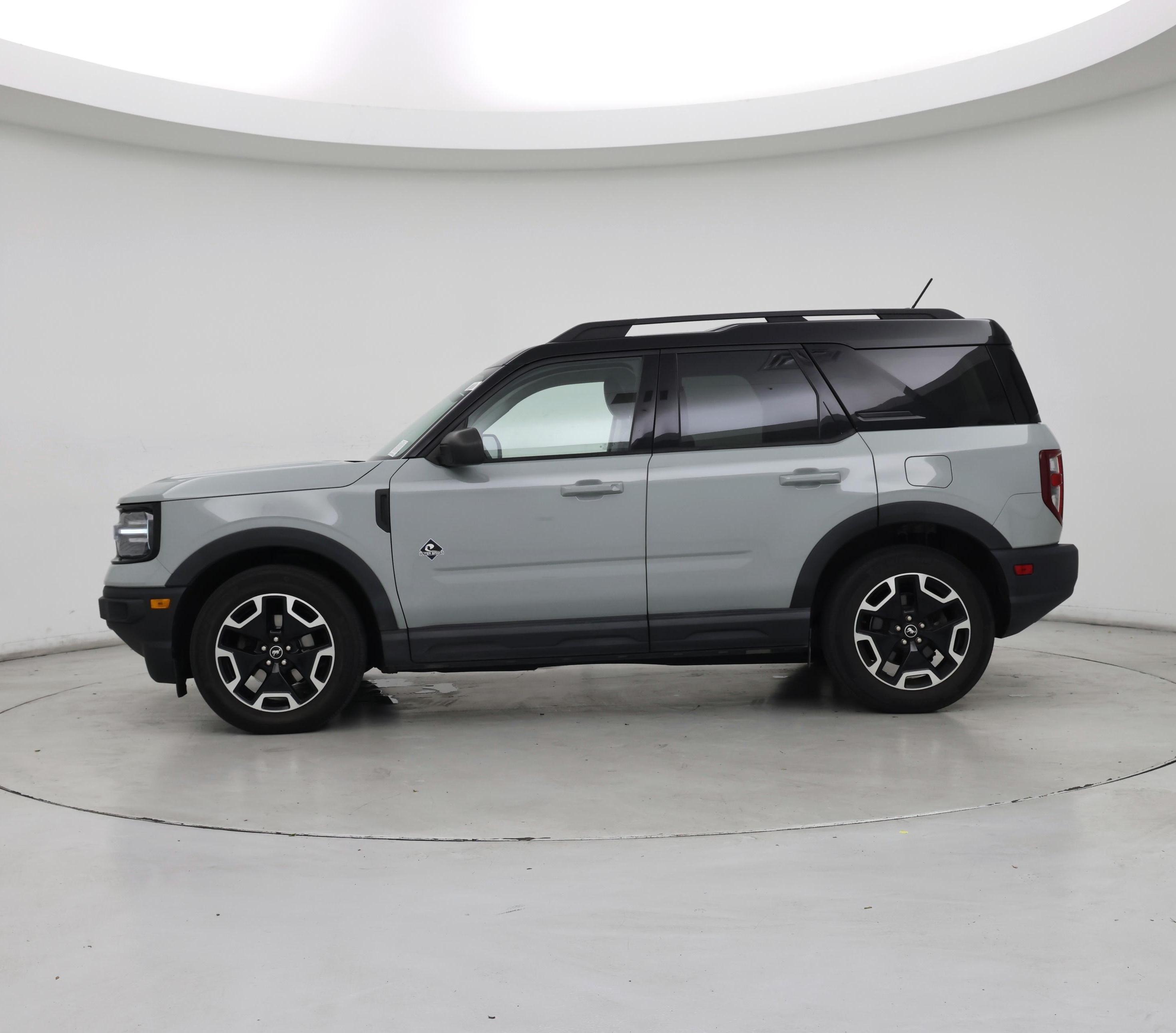 Thumbnail: 2021 Ford Bronco Sport - 3