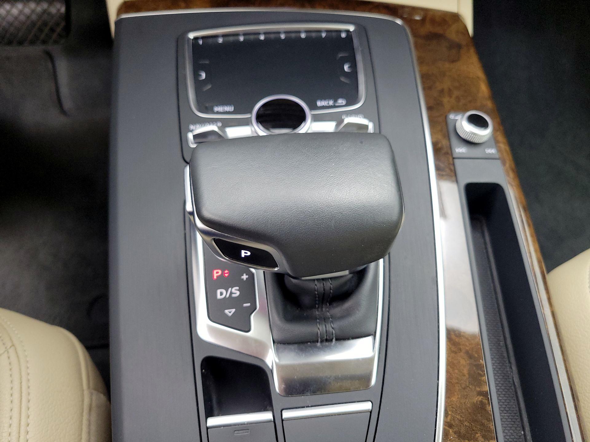 Thumbnail: 2018 Audi Q5 - 18