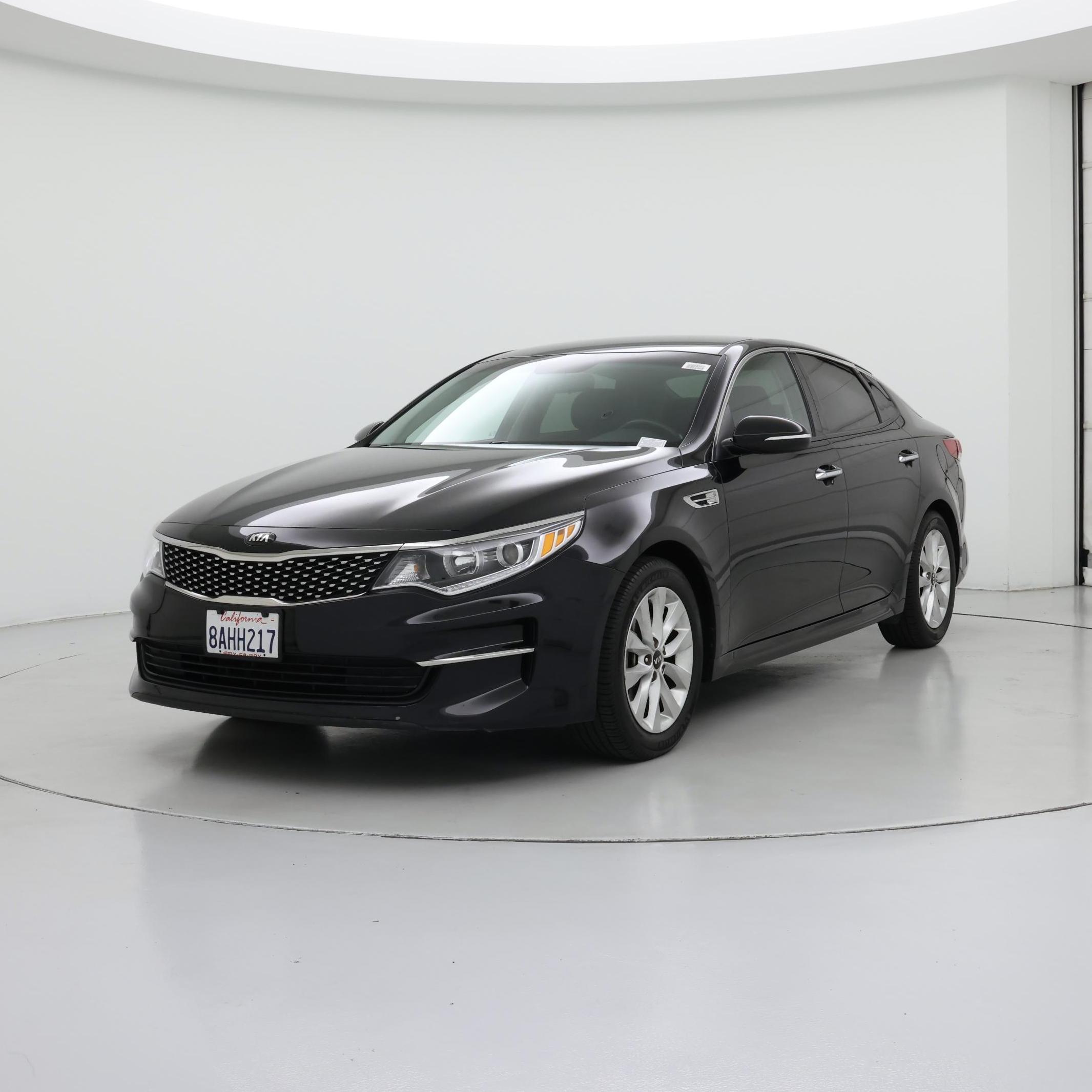 Thumbnail: 2018 Kia Optima - 4