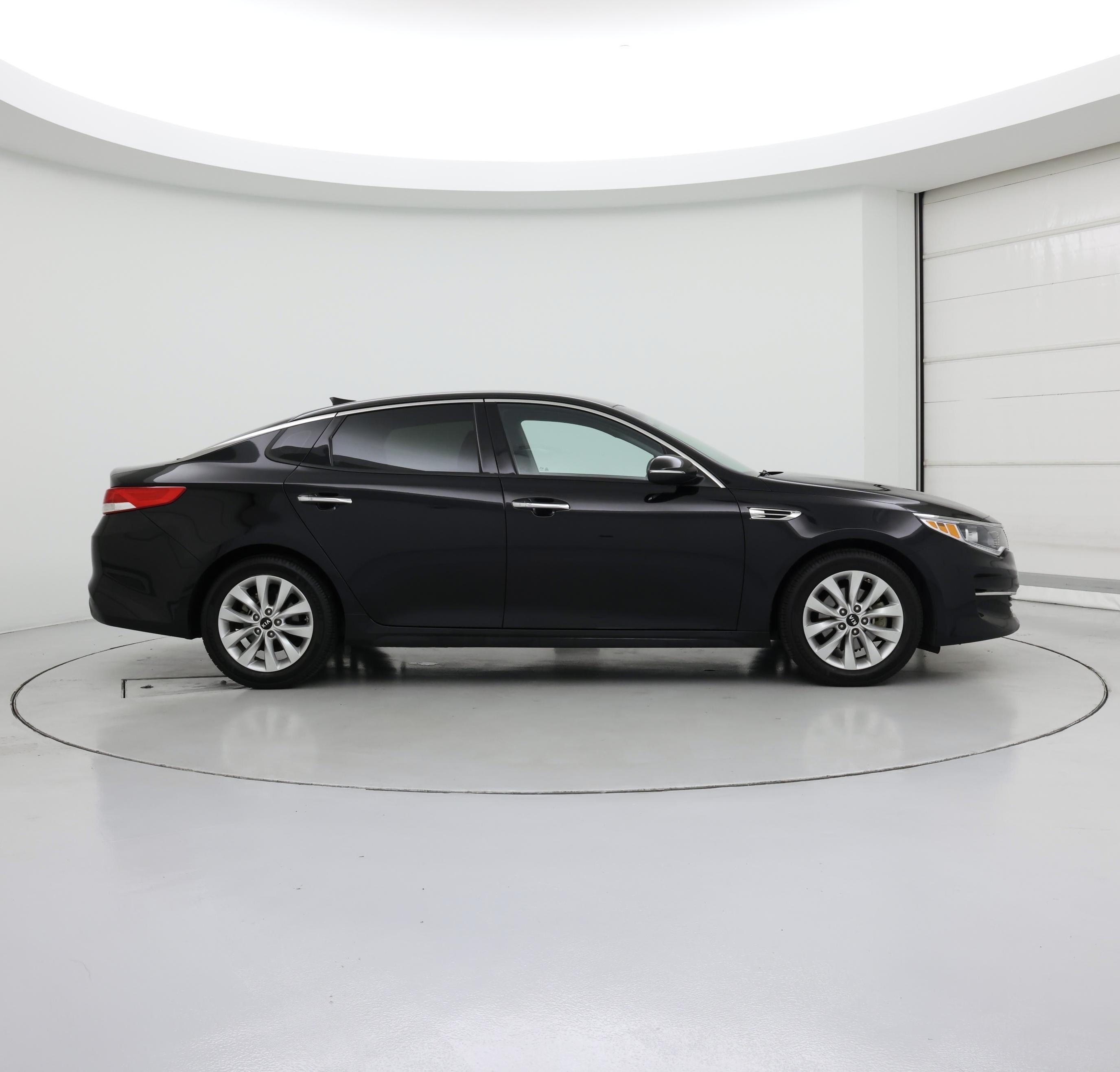 Thumbnail: 2018 Kia Optima - 7