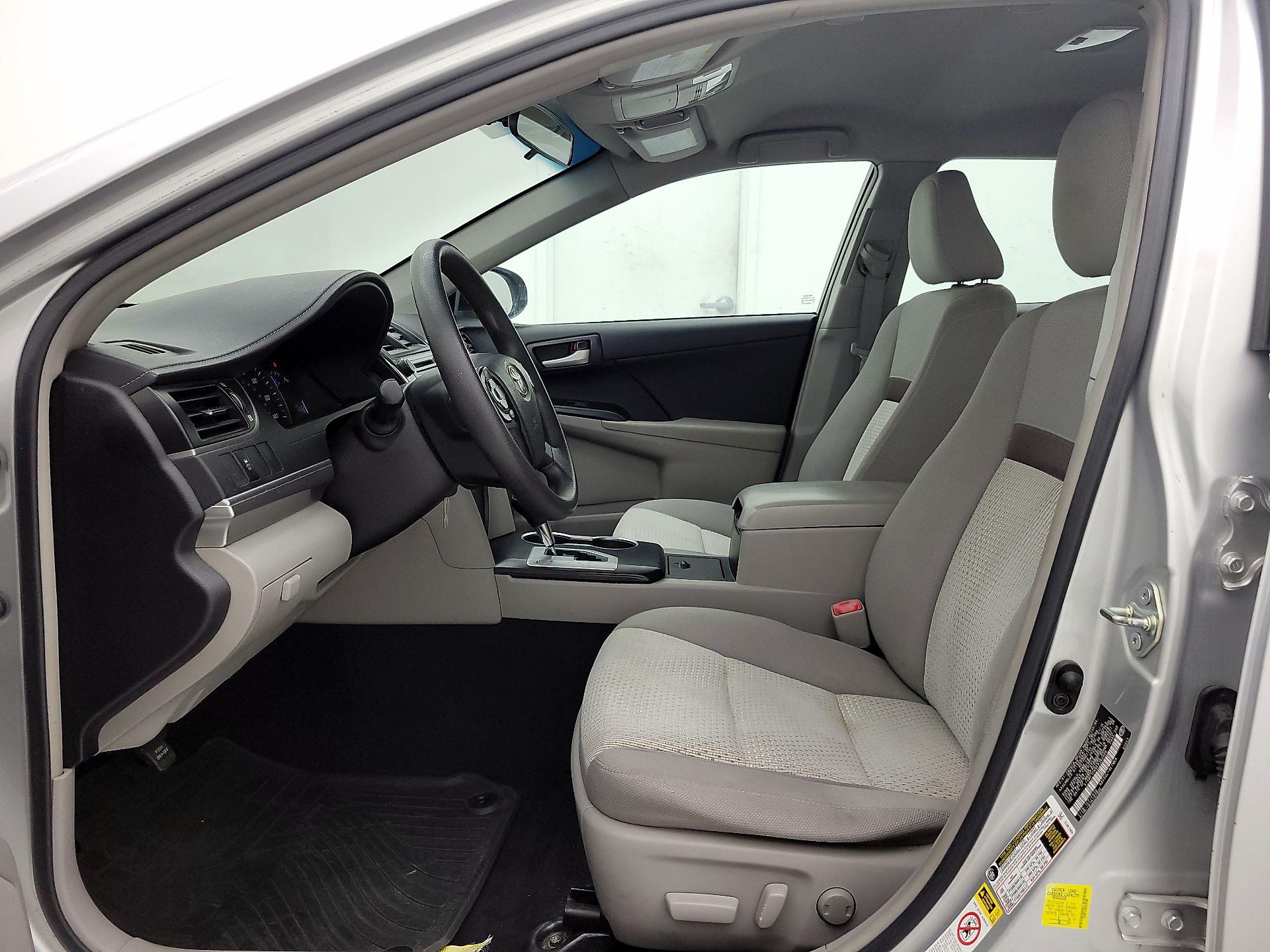Thumbnail: 2014 Toyota Camry - 11