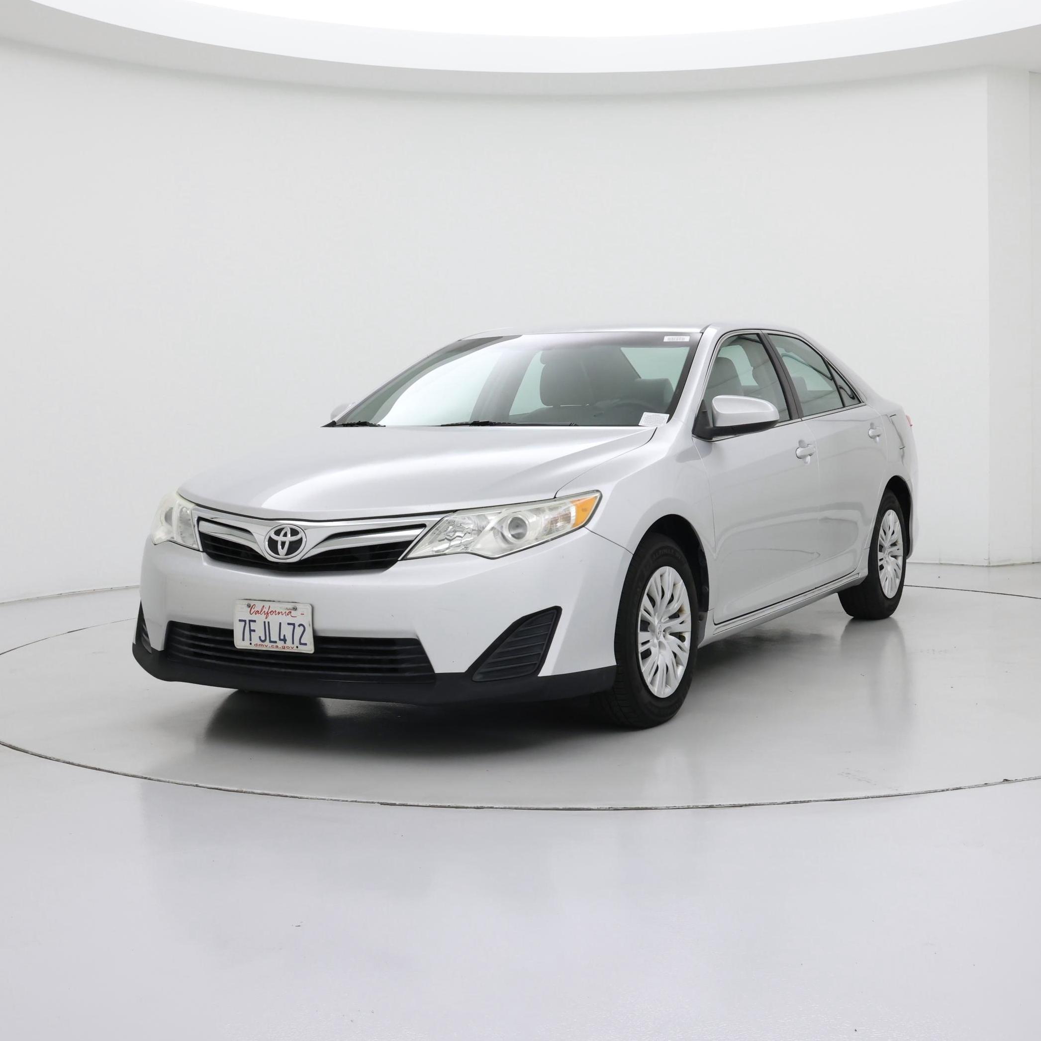 Thumbnail: 2014 Toyota Camry - 4